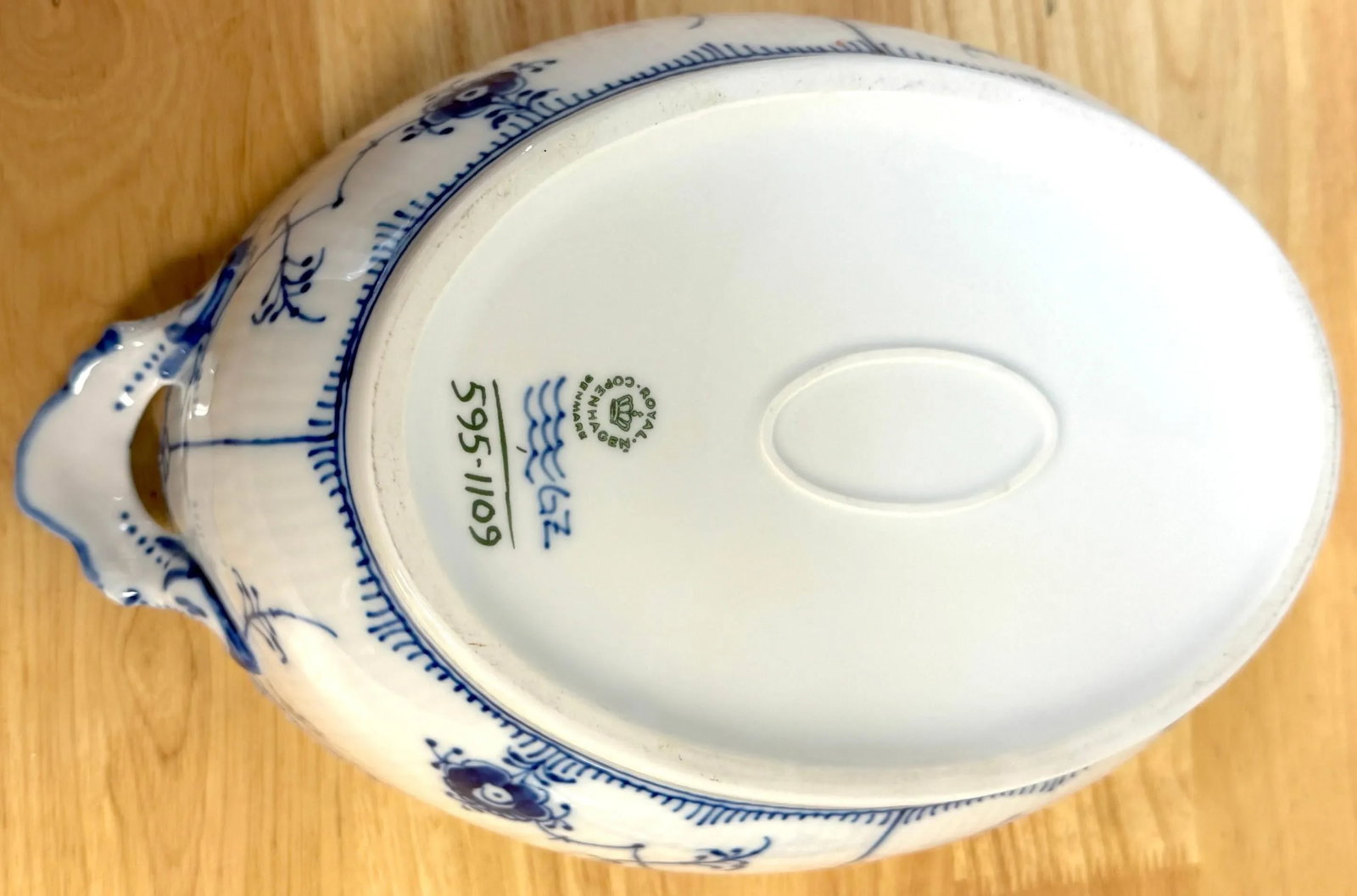 Royal Copenhagen Blue Fluted Half Lace Tureen with Lid 200CL - 10