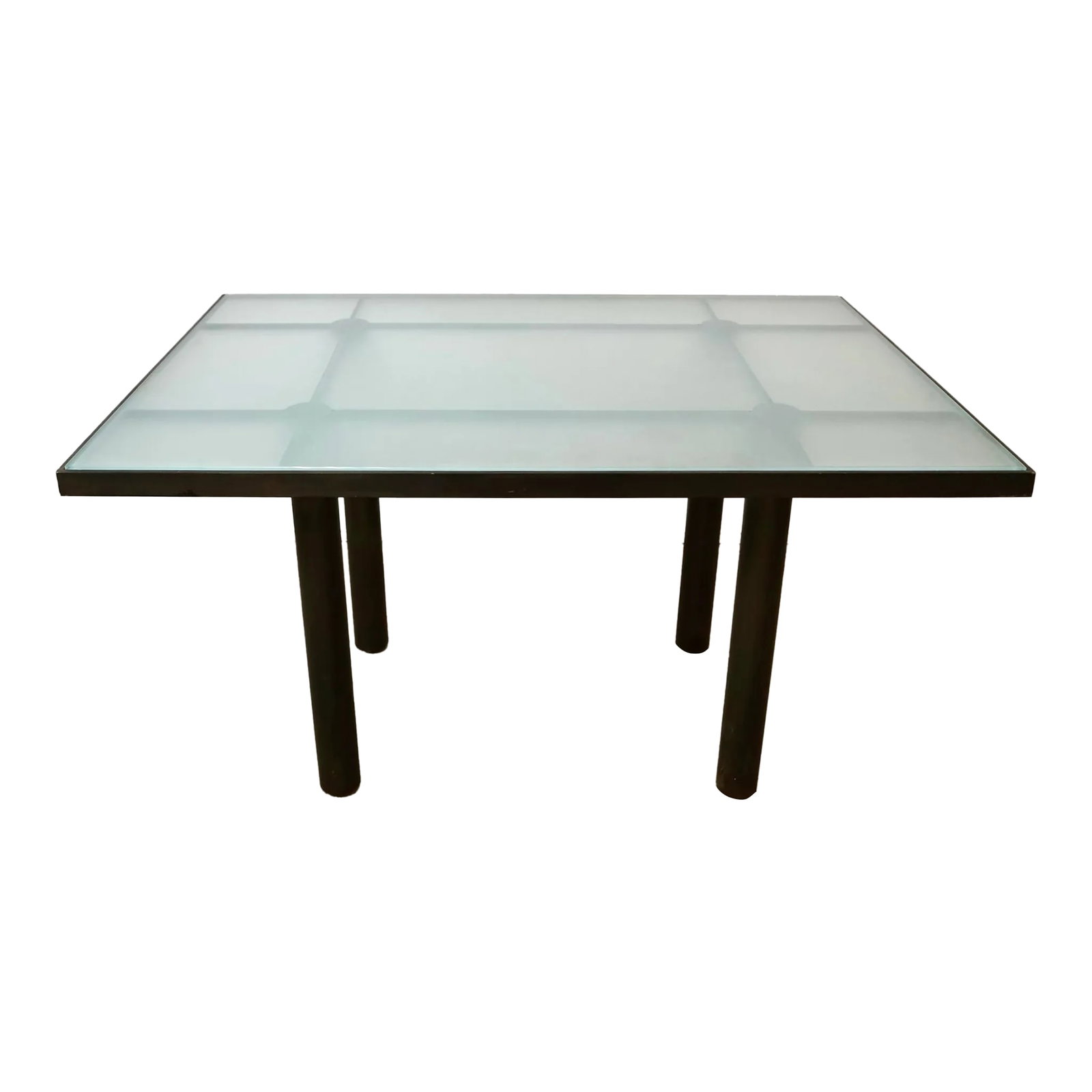 1980's Postmodern Tobia Scarpa Knoll Dining Table: Vintage Post Modern dining table for sale. The table was designed in 1968 by Tobia Scarpa for Gavina, and then went to be manufactured by Knoll. It's the Andre dining table with a steel base and a