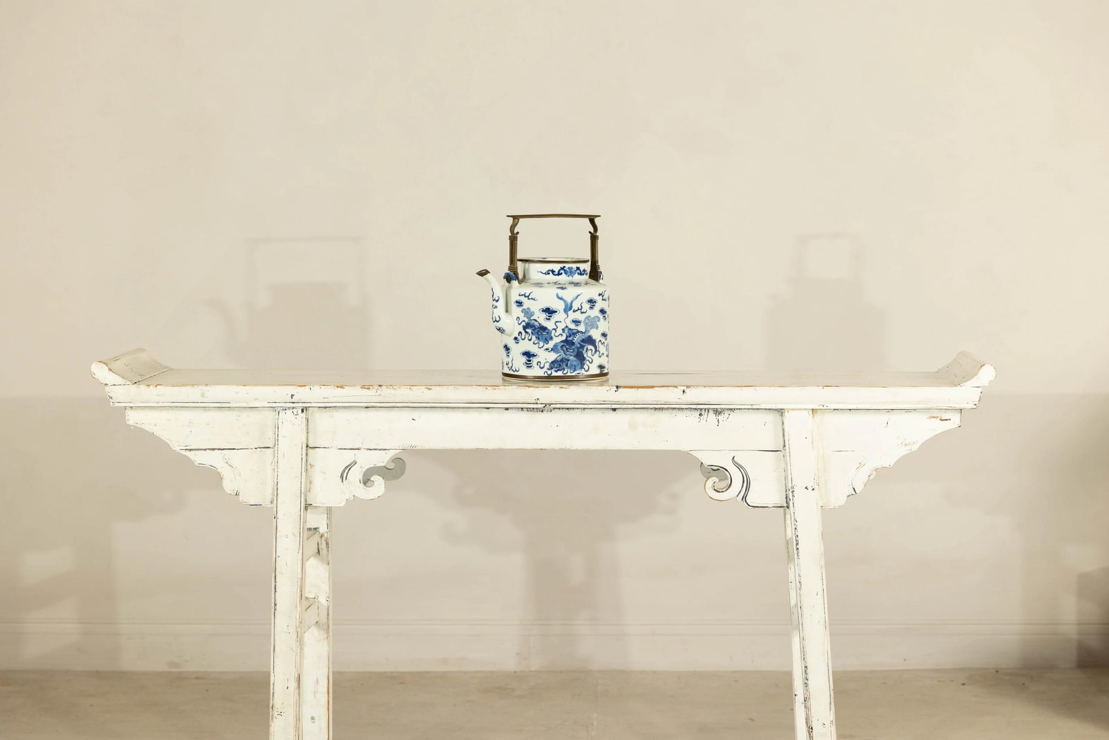 Blue and White Porcelain Teapot with Mythical Qilin and Auspicious Cloud Motifs - 6