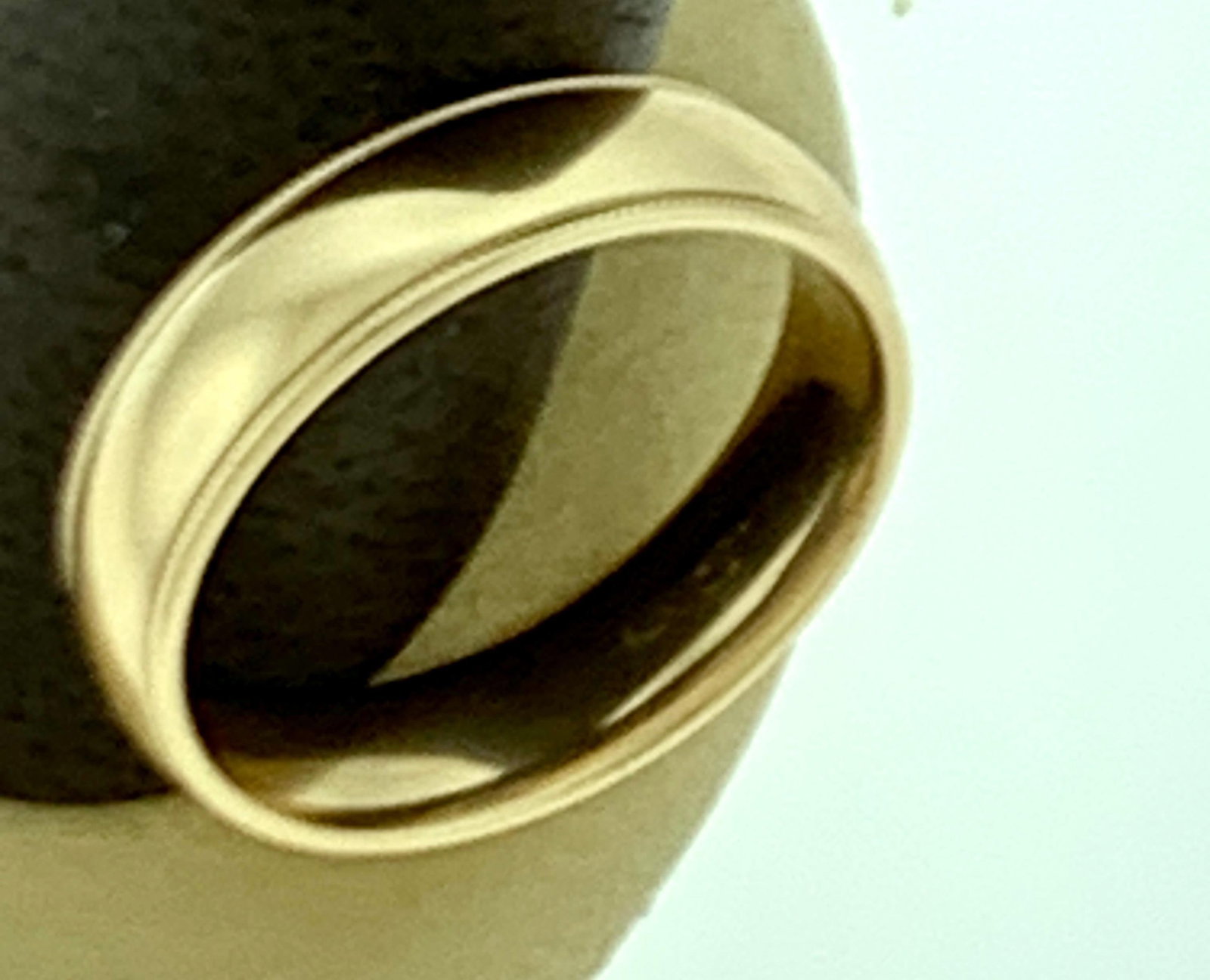 14 Karat Gold Milgrain Half Round Comfort Fit Wedding Band 8.5 Grams - 14