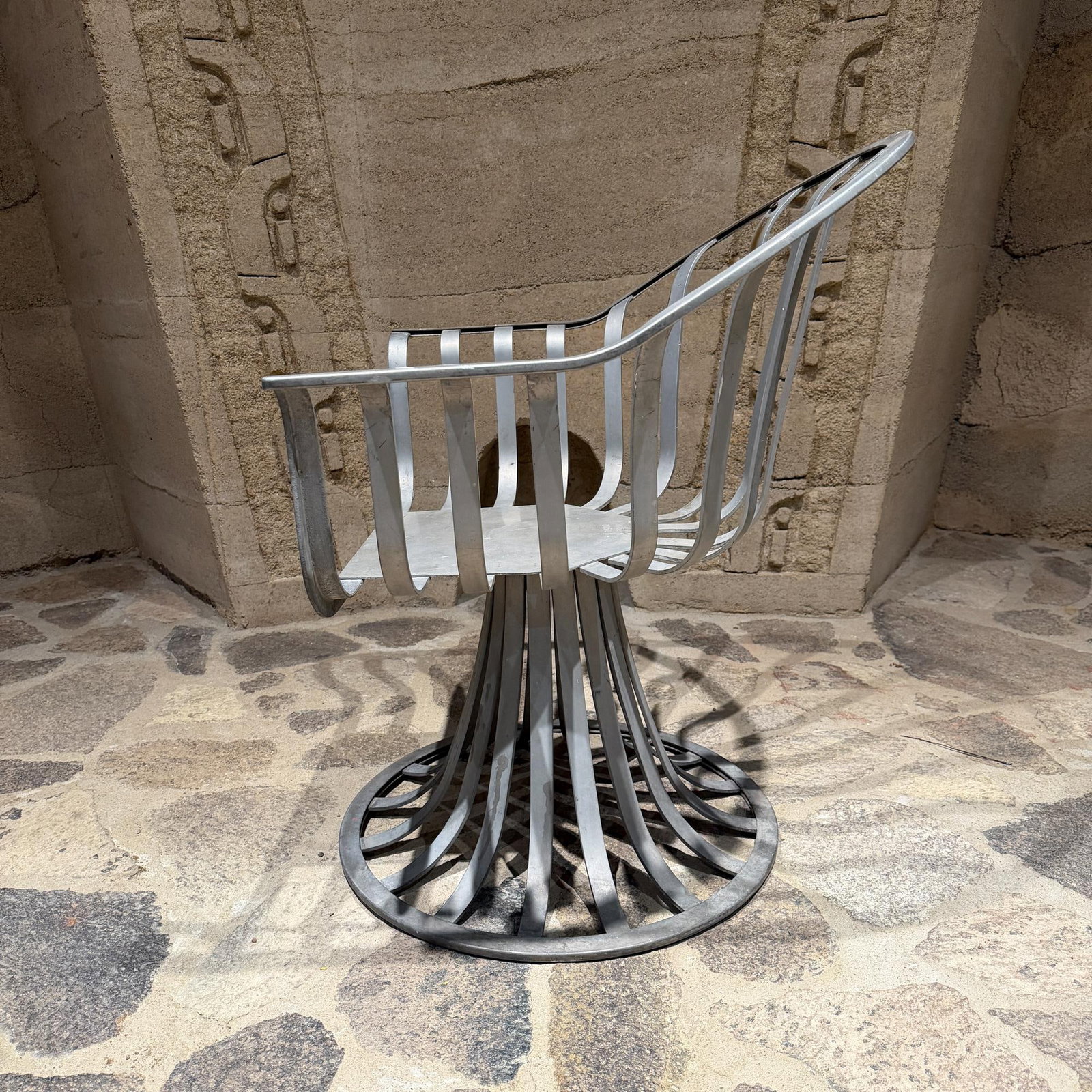 Mid-Century Modern Tulip Patio Armchairs by Herbert Saiger for Russell Woodard - 17