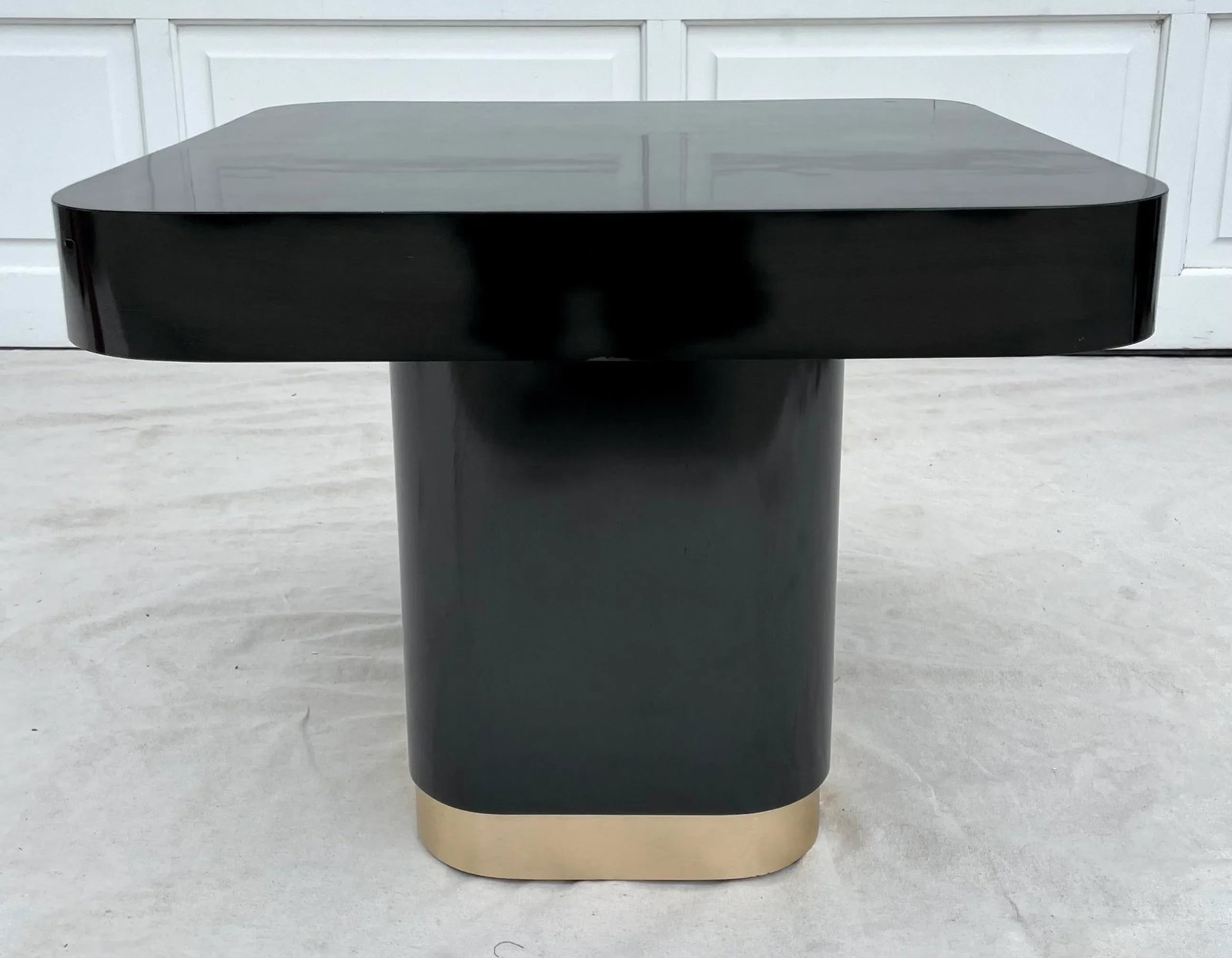 1980's Postmodern Black and Gold Laminate Pedestal Side Table - 13