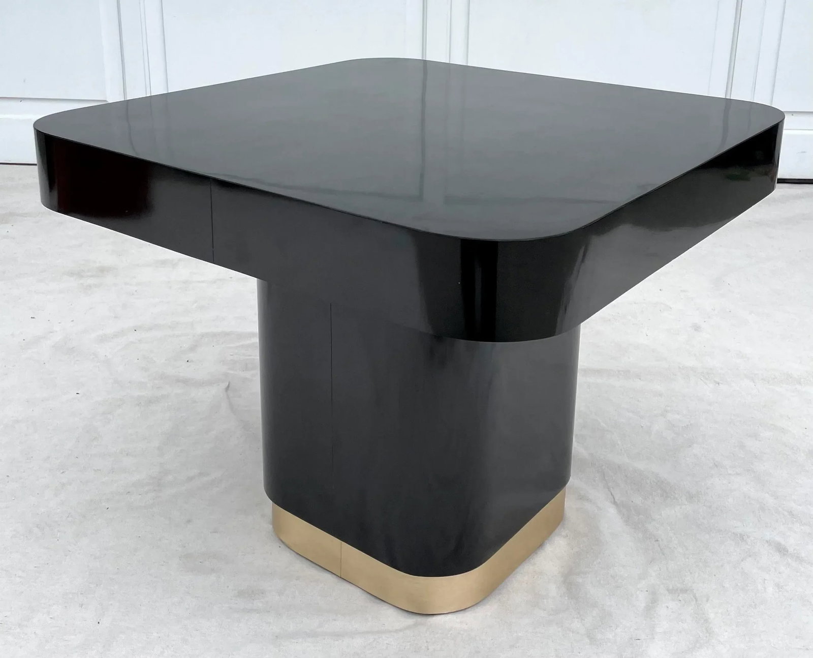1980's Postmodern Black and Gold Laminate Pedestal Side Table - 3