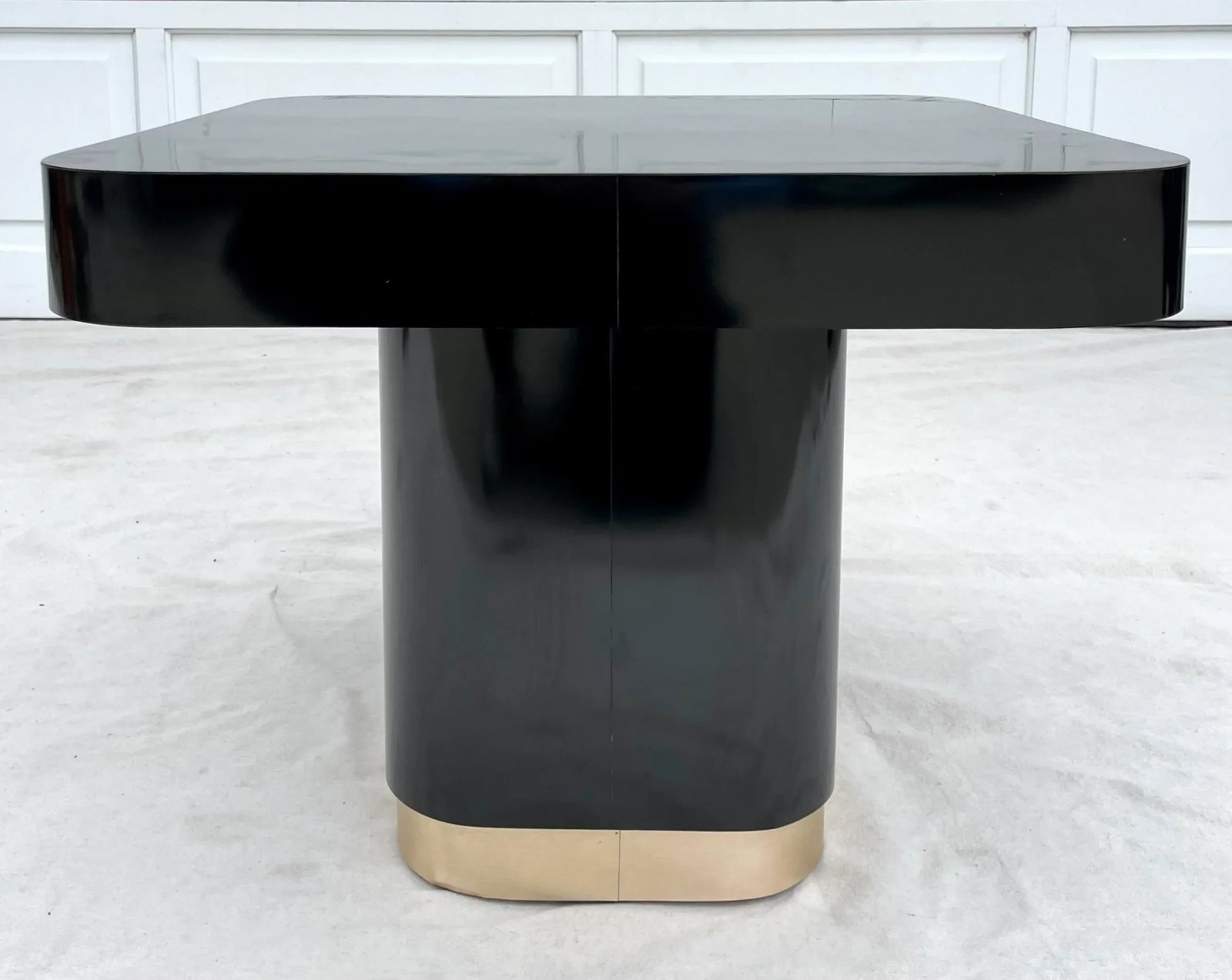 1980's Postmodern Black and Gold Laminate Pedestal Side Table - 7