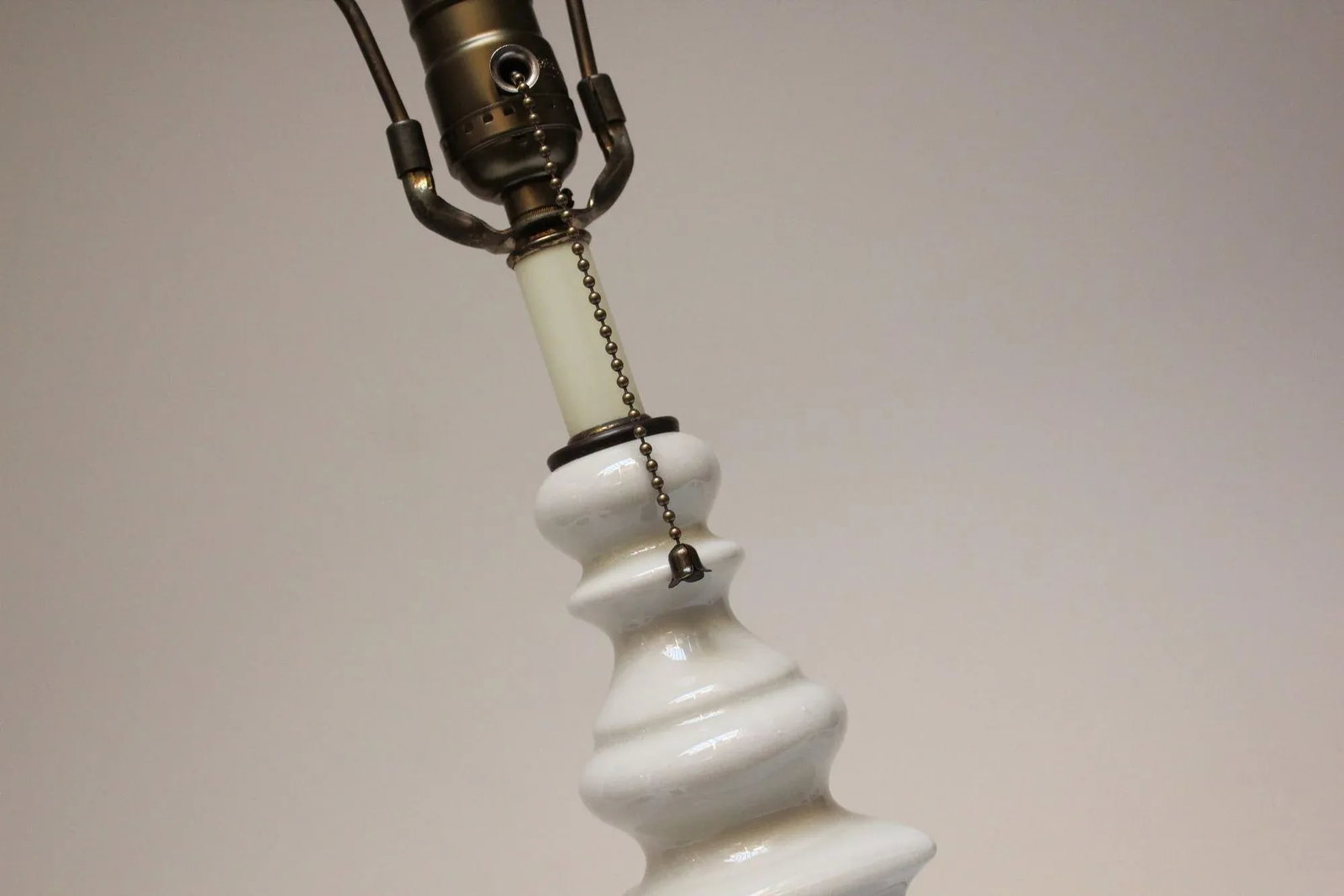 Vintage Porcelain Pillar Table Lamp - 10