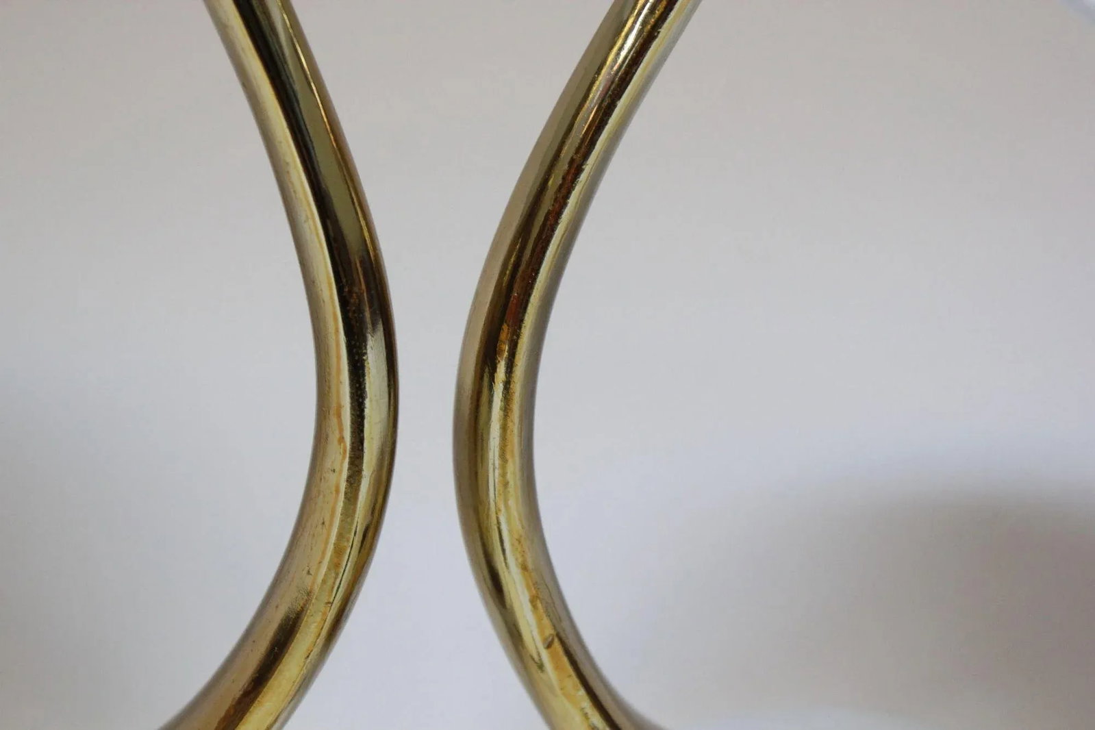 Pair of Vintage Sculptural Adjustable Metal and Brass Finish Table Lamps by Laurel - 7