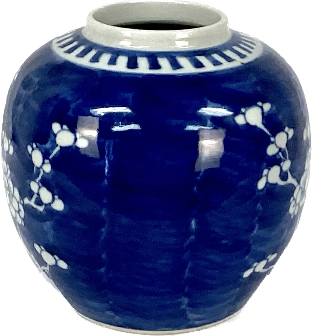 Late 19th Century Chinese Blue and White Porcelain Ginger Jar Vase - 3