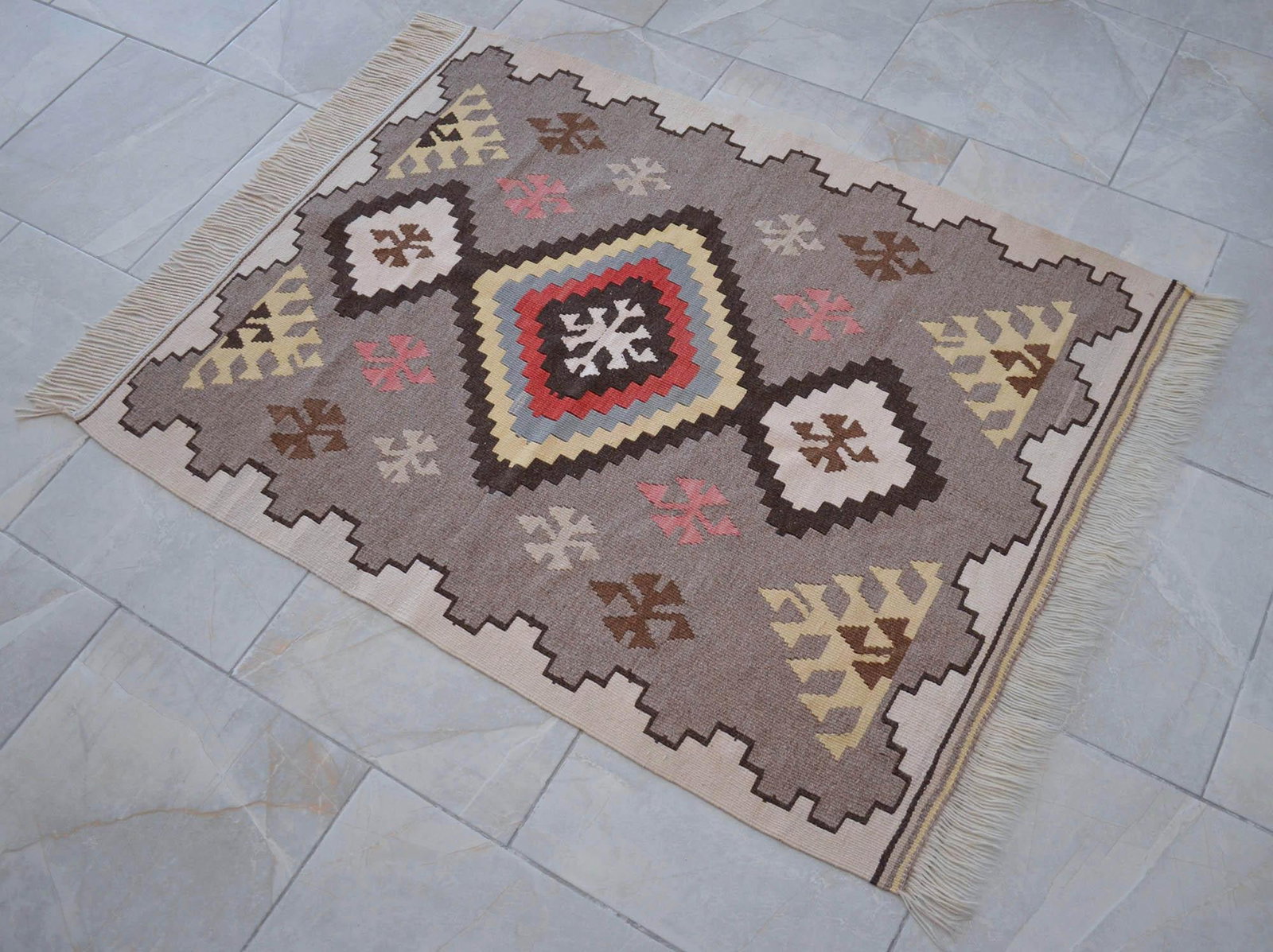 1980s Navajo Style Kilim Rug Hand Woven Flat Weave Area Rug 3x4 Ft - 8