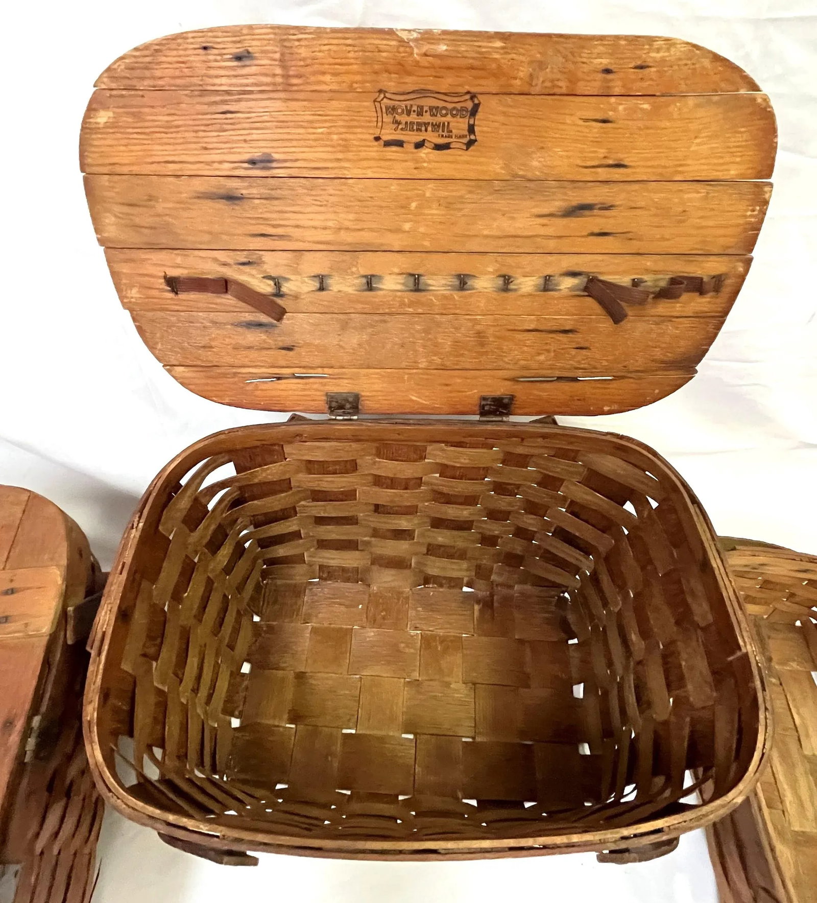 Early 1900's Primitive Wov-N-Wood by JeryWil Lidded Baskets- Set of 3 - 8