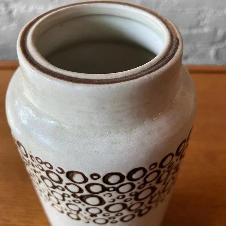 1960s Scandinavian Modern "Kreta" Vase by Britt-Louise Sundell for Gustavsberg Studio - 8