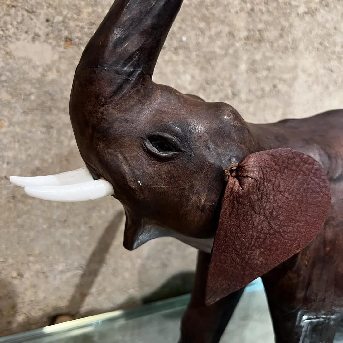 Mid-Century Modern Leather Elephant Table Sculpture, 1960s Style - 5