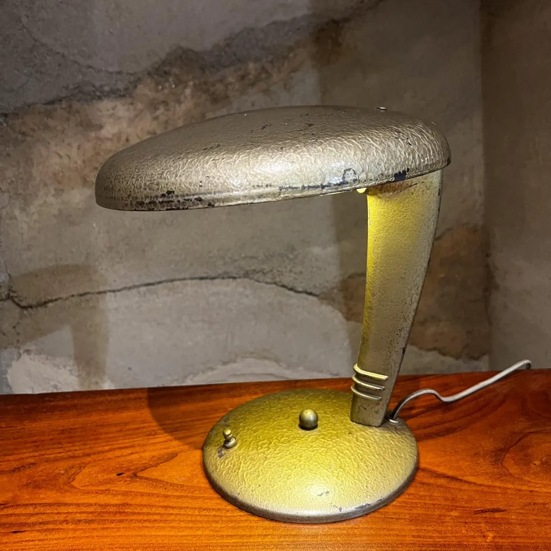 1947 Antique Gold Cobra Desk Lamp by Jean Otis Reinecke Faries - 4