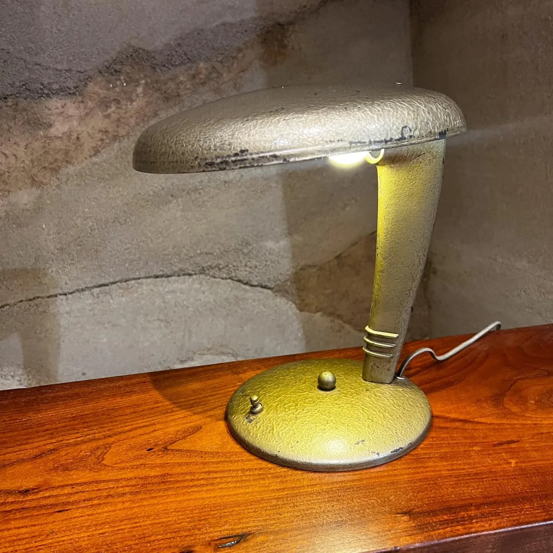 1947 Antique Gold Cobra Desk Lamp by Jean Otis Reinecke Faries - 7