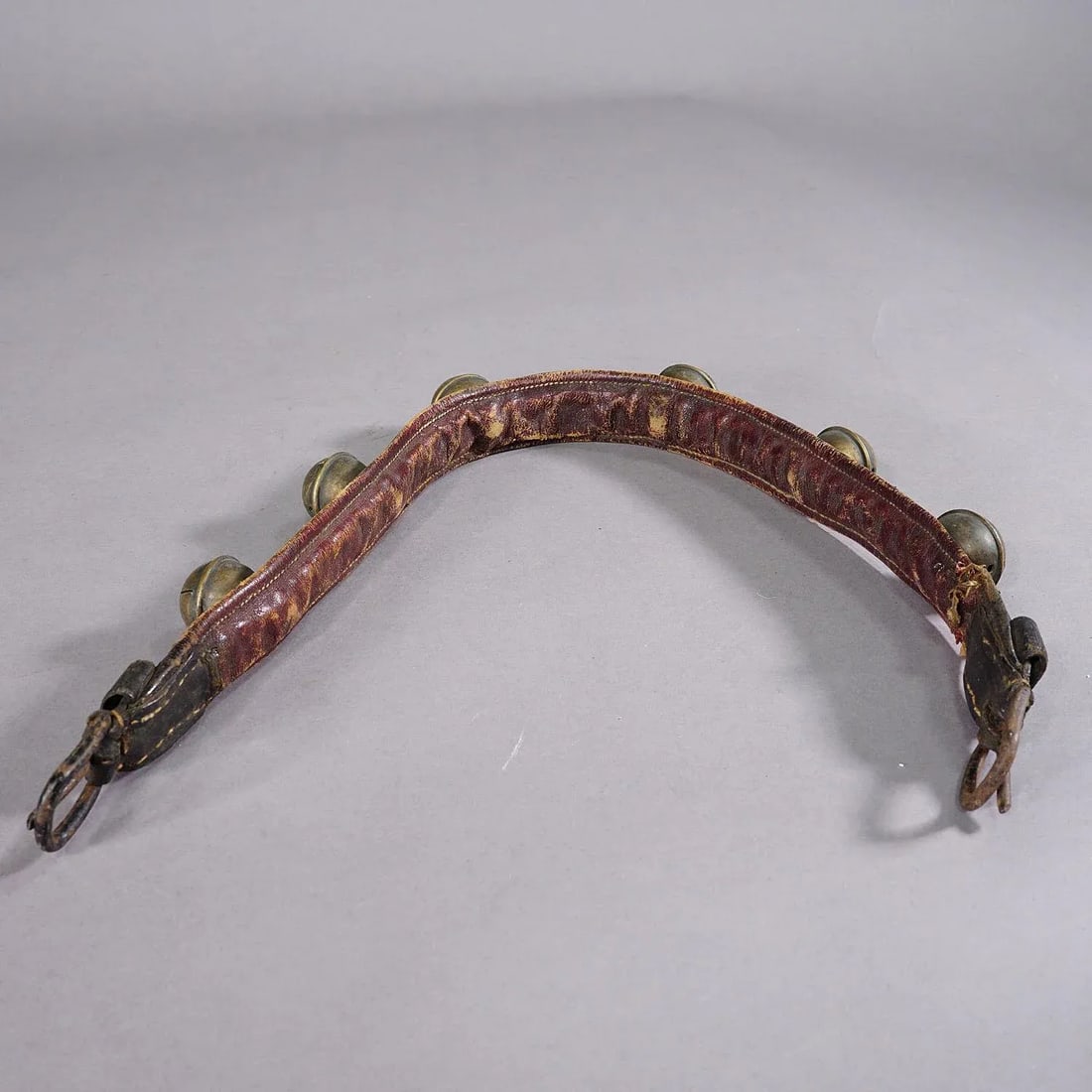 Antique Leather Strap With Six Brass Bells, Switzerland Ca. 1900s - 4