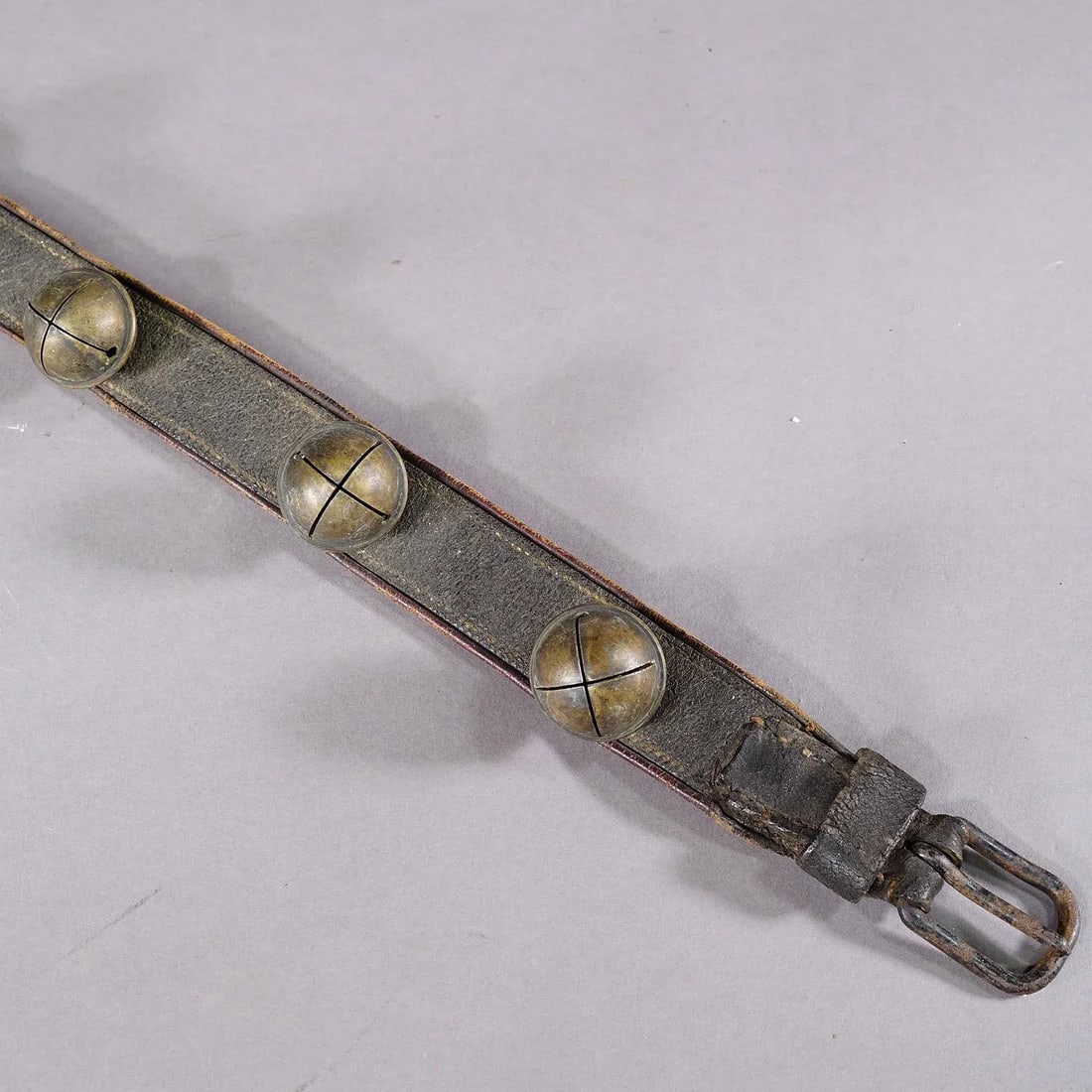 Antique Leather Strap With Six Brass Bells, Switzerland Ca. 1900s - 7