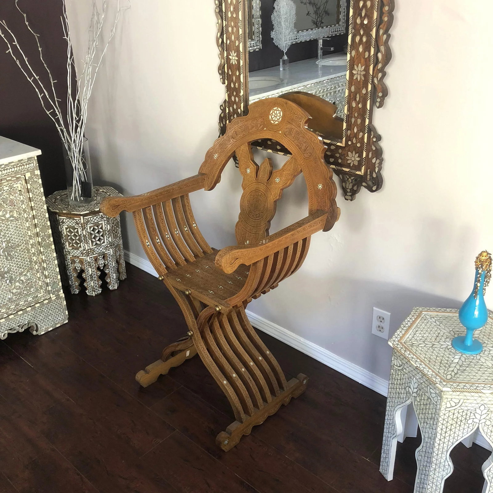 20th Century Moroccan Hand Carved Mother of Pearl Inlay Folding Chair - 3