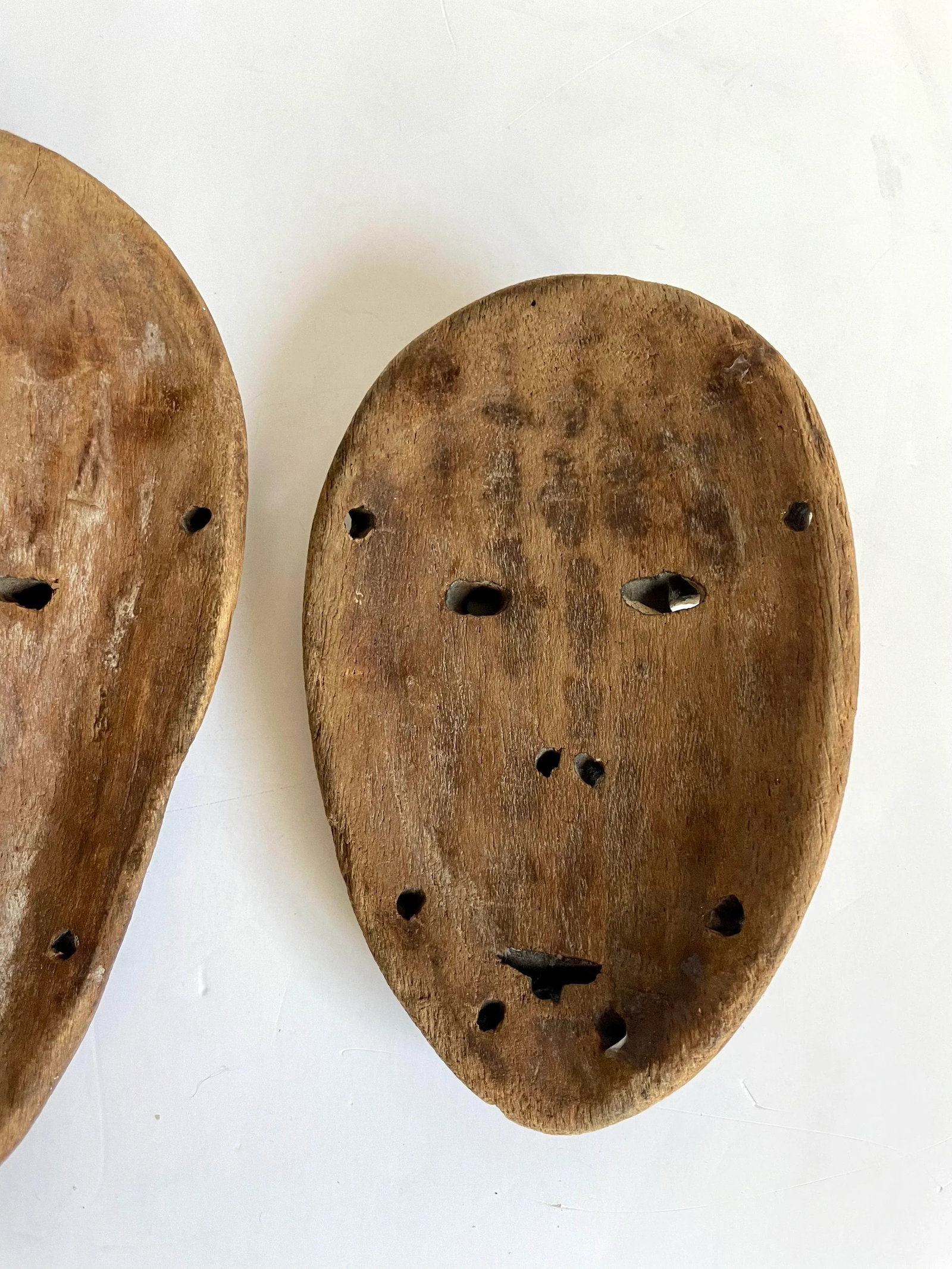 Pair of Early 20th C. Lega Lukwakongo African Carved Wood Masks - 7