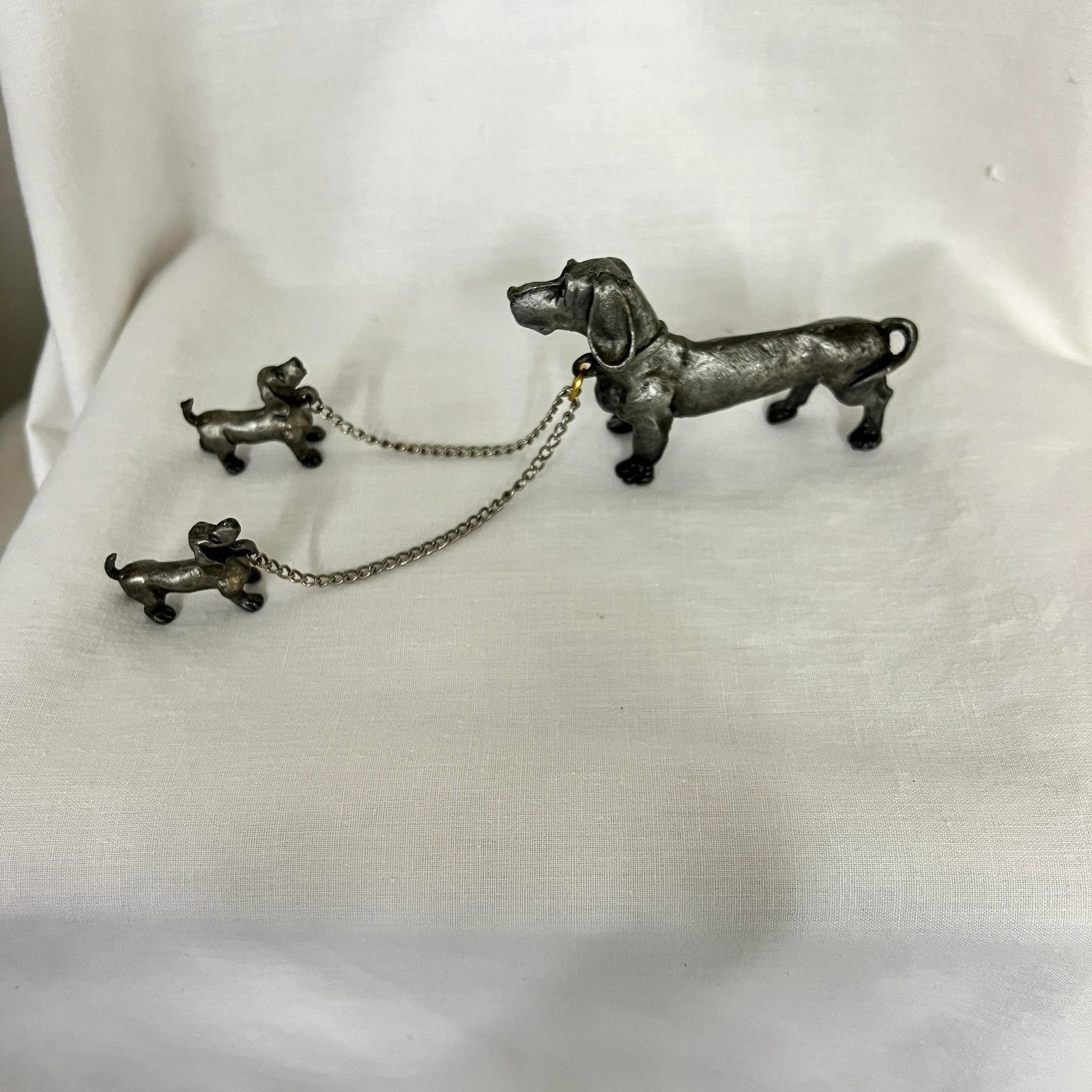 Pewter Adult Dachshund and Two Pups on Lead - Set of 3 - 3
