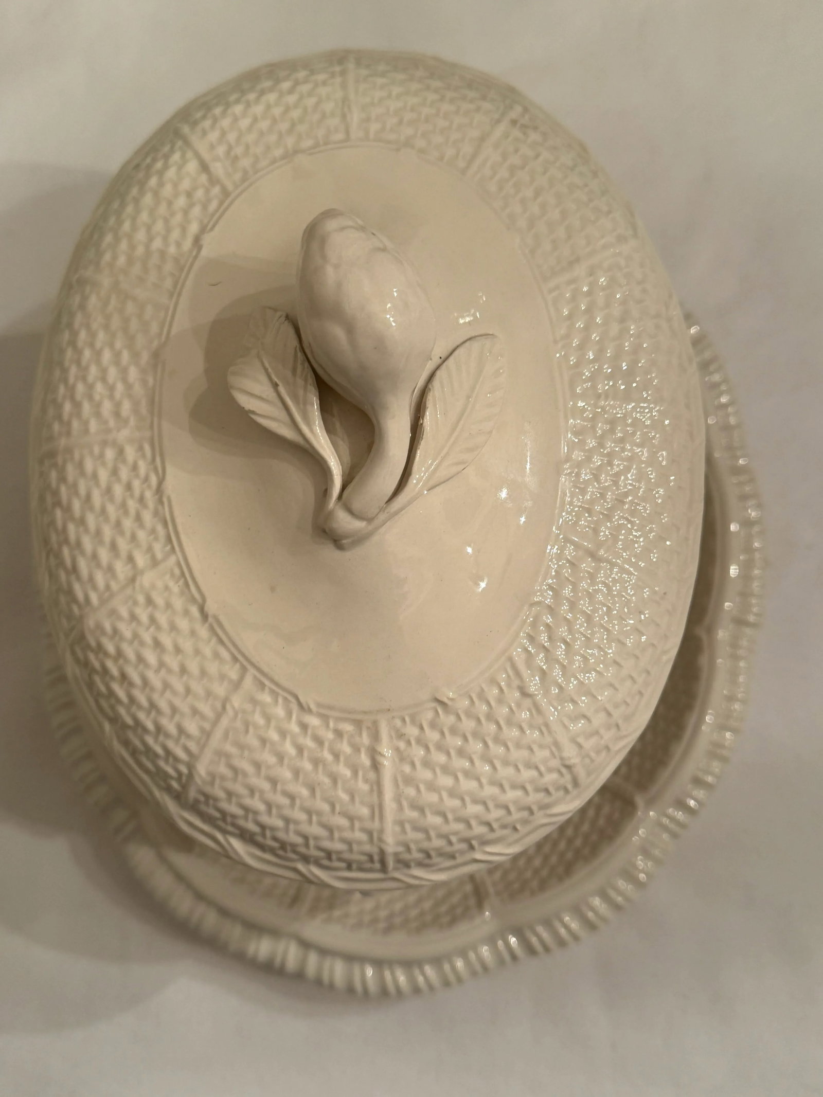 Petite Italian Basketweave Ceramic Tureen With Underplate – Vintage Set - 4
