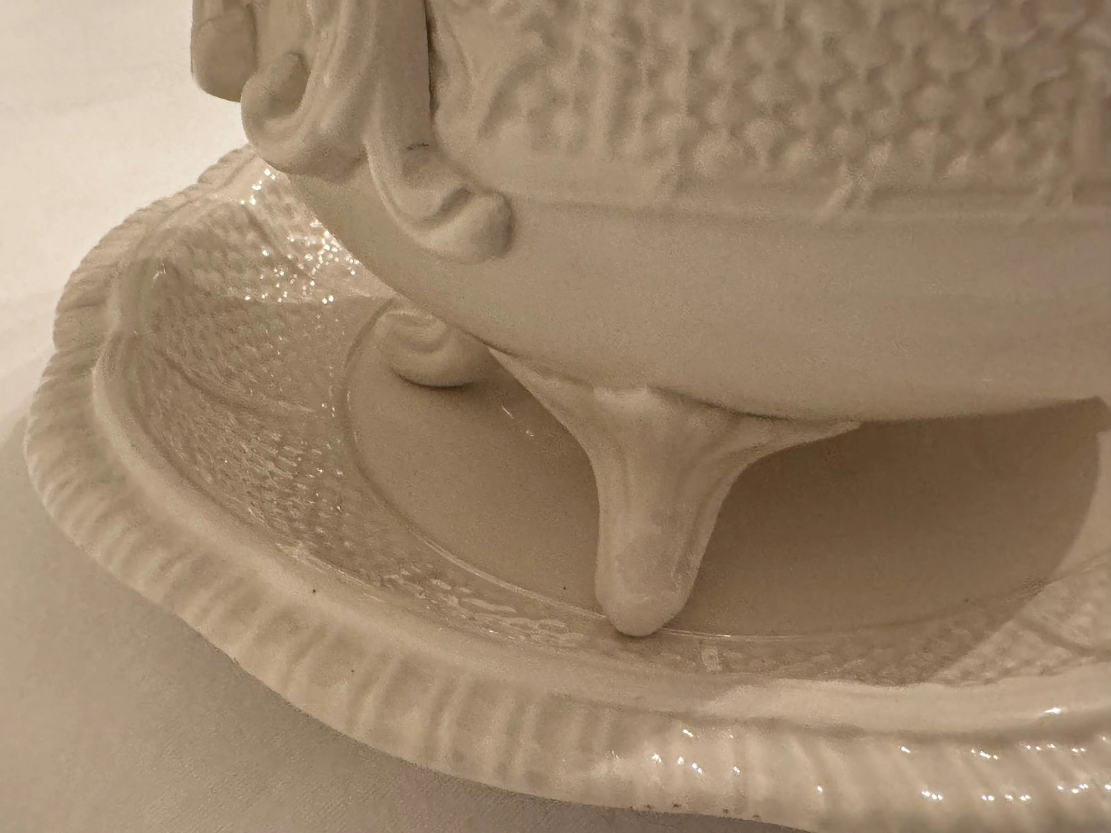 Petite Italian Basketweave Ceramic Tureen With Underplate – Vintage Set - 6
