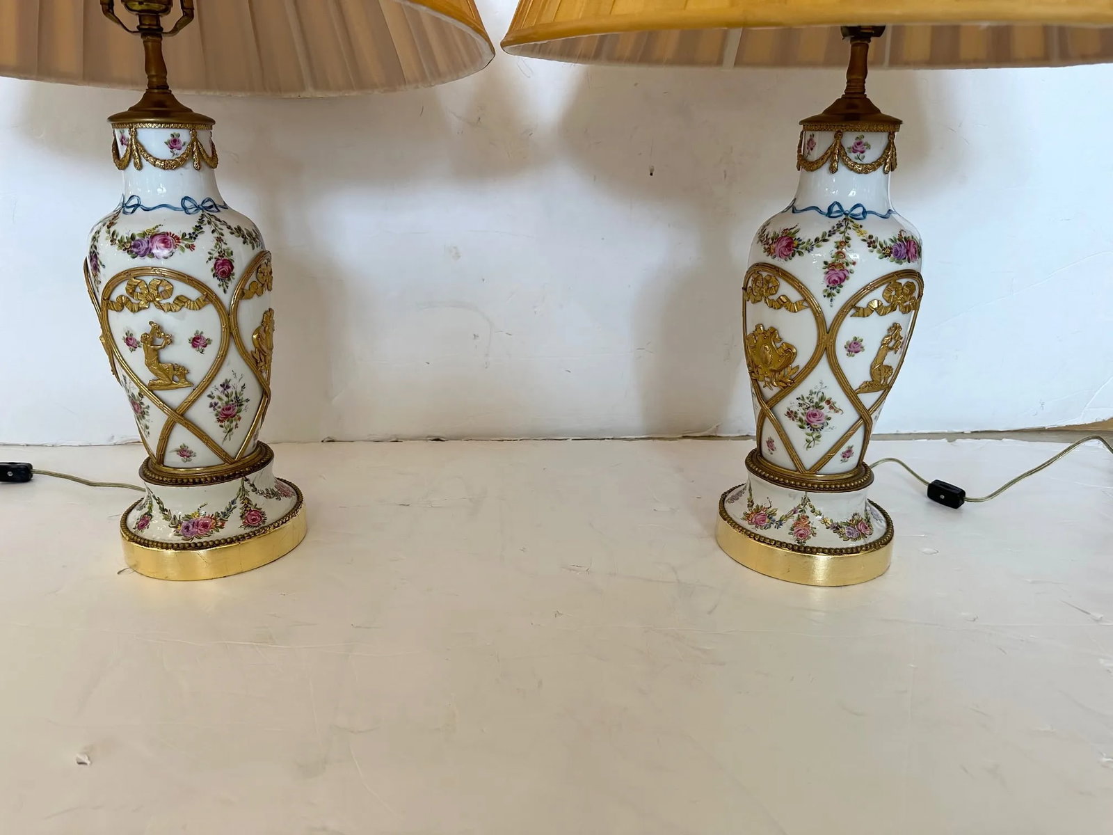 Vintage Porcelain Painted Table Lamps With Brass Overlays -A Pair - 6