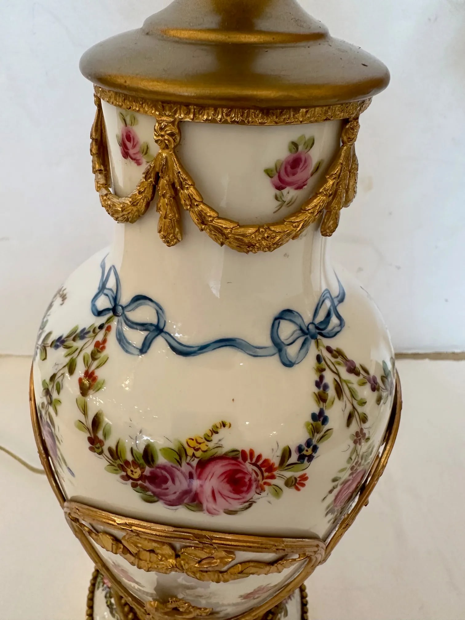 Vintage Porcelain Painted Table Lamps With Brass Overlays -A Pair - 9