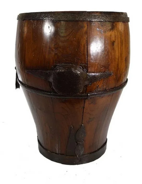Antique Chinese Handmade Wooden Drum Shaped Grain Basket From the 19th Century - 2