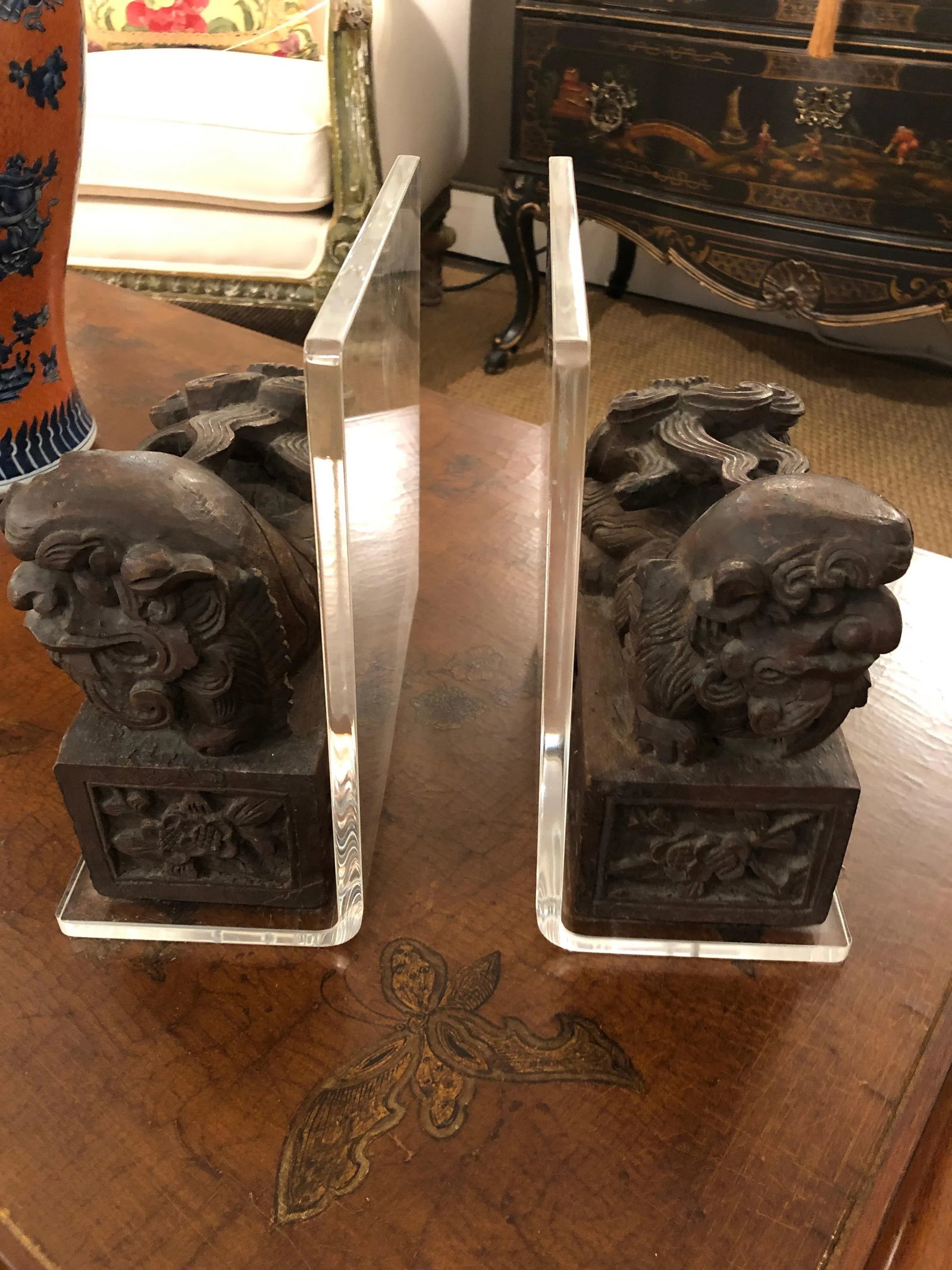 Carved Wood Foo Dogs and Lucite Bookends - a Pair - 5