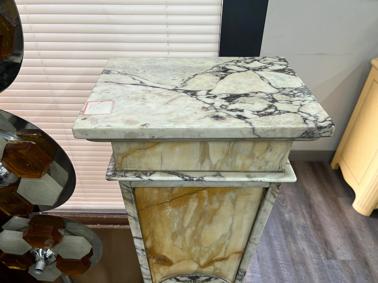 Pair of 1920s French Art Deco Marble Pedestals - 5