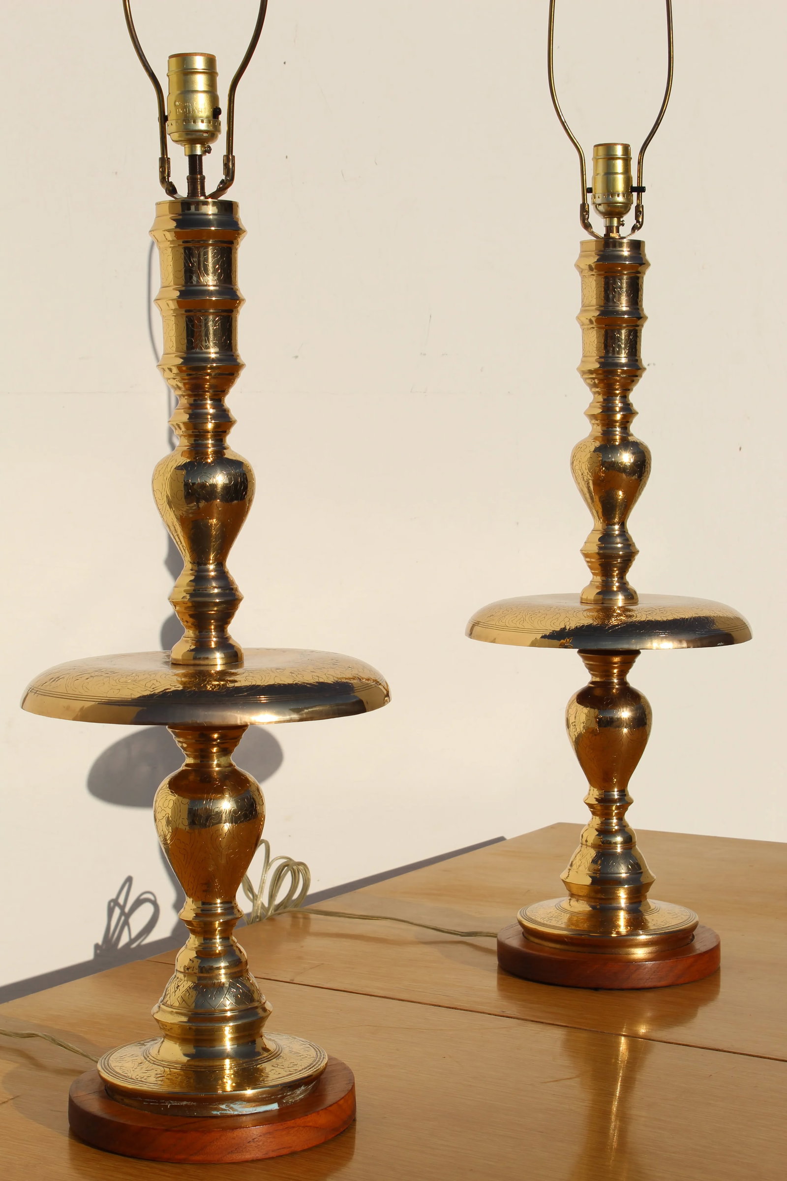 1960s Hollywood Regency Lamps with Shades - a Pair - 7