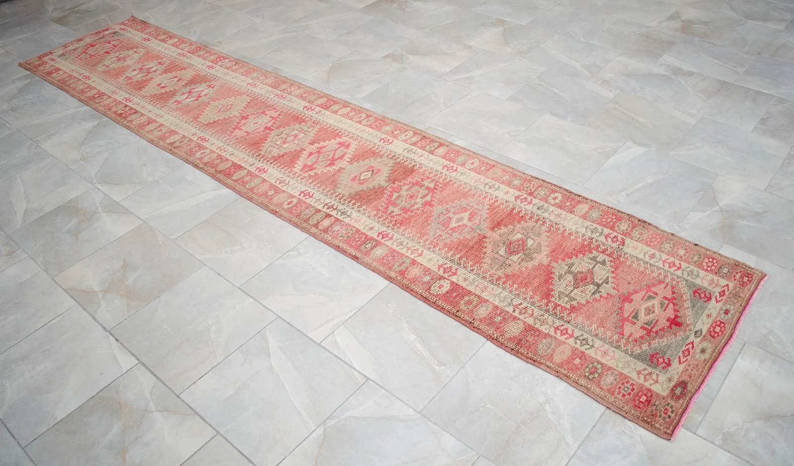 1970s Turkish Hand-Knotted Runner Rug - 2"²7"³ × 13"² - 7