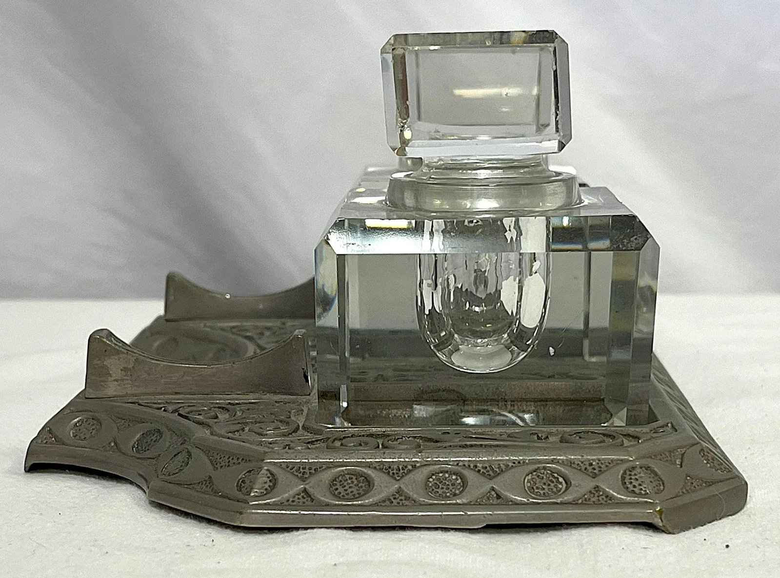 Vintage Victorian Eastlake Style Metal and Crystal Double Inkwell - 9