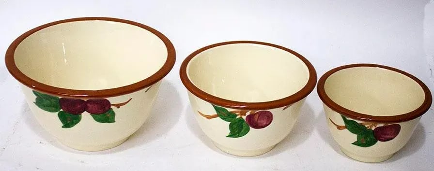 Franciscan Apple Pattern 3 Pc Mixing Bowl Set - Gladding McBean - 2