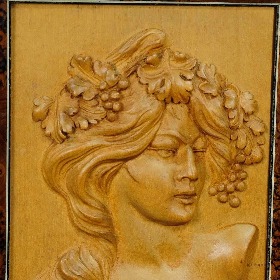 Wooden Carved Victorian Lady Wall Plaque, Circa 1920 - 3