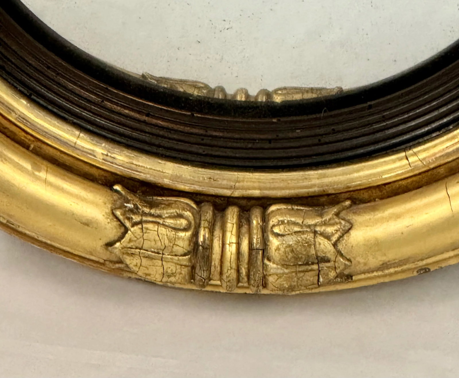 Georgian Giltwood Convex Mirror With an Eagle - 2