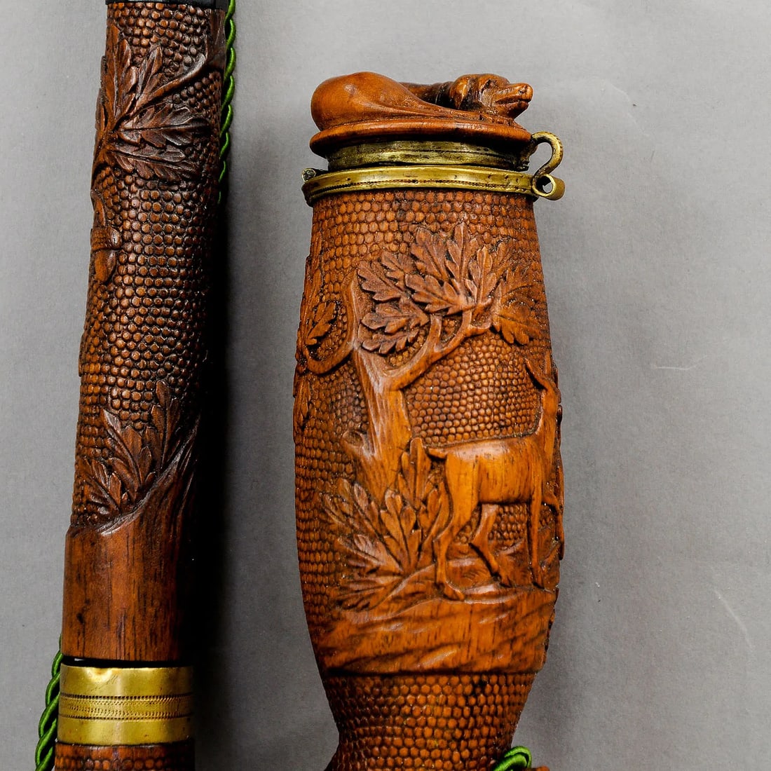 Antique Carved Wood Tobacco Pipe With Excellent Dog and Deer Head Carving - 2