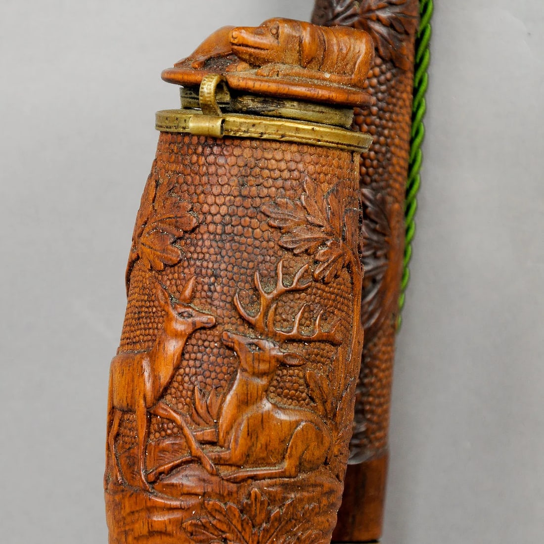 Antique Carved Wood Tobacco Pipe With Excellent Dog and Deer Head Carving - 6