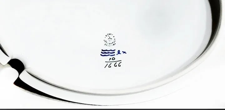 Royal Copenhagen Blue Flowers (Curved) Soup Tureen With Ladle - 8