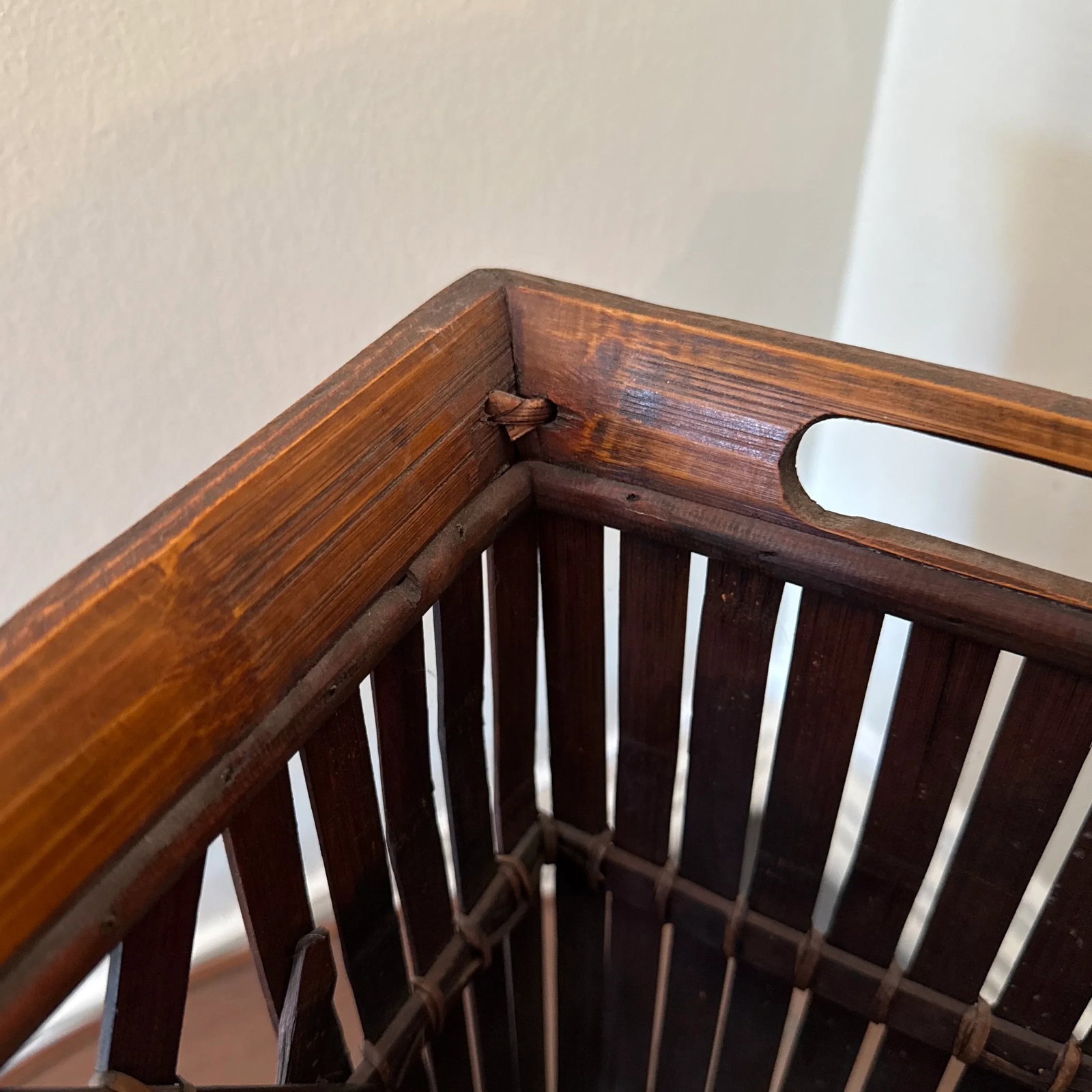 Vintage 1970s Bamboo & Rattan Magazine Rack - 7