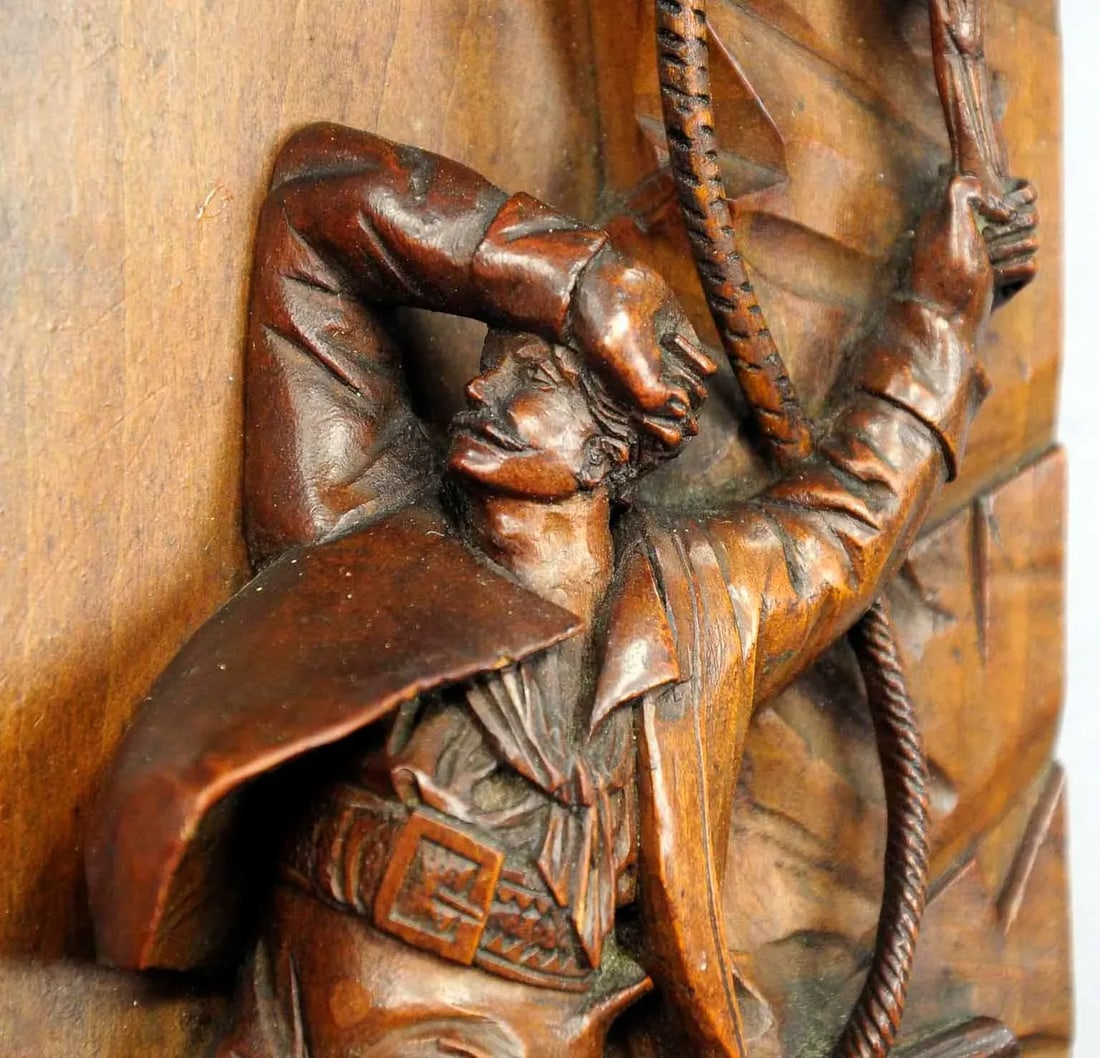 1890 Black Forest Nest Robber Relief Wood Carving - 5