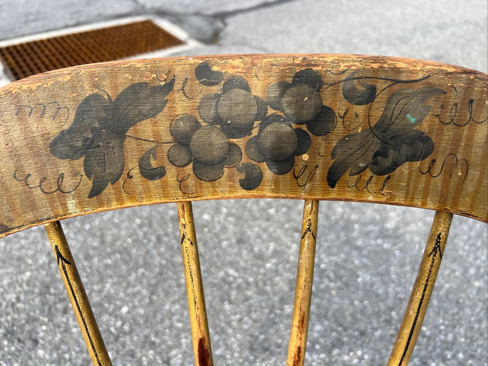 A Antique New England Paint Decorated Country Farmhouse Windsor Side Chair, 1820's - 2