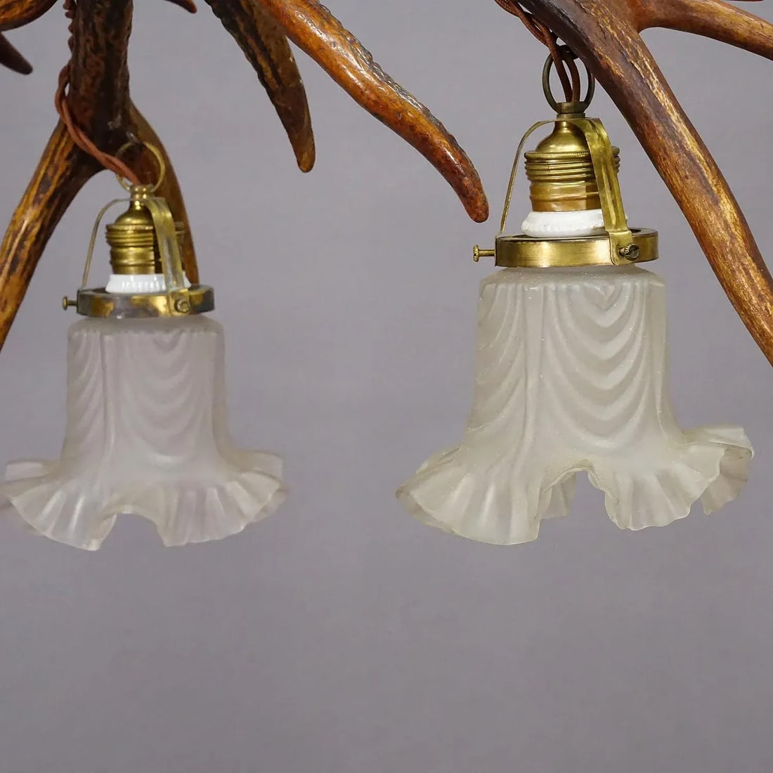 Large Black Forest Ceiling Lamp With Deer Antlers - 4