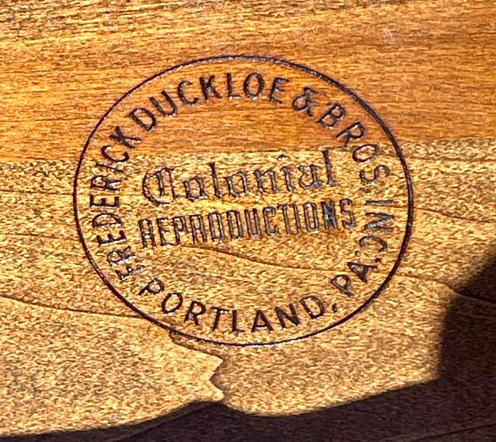 Late 20th Century Fredrick Duckloe and Brothers Windsor Style Rocker - 9