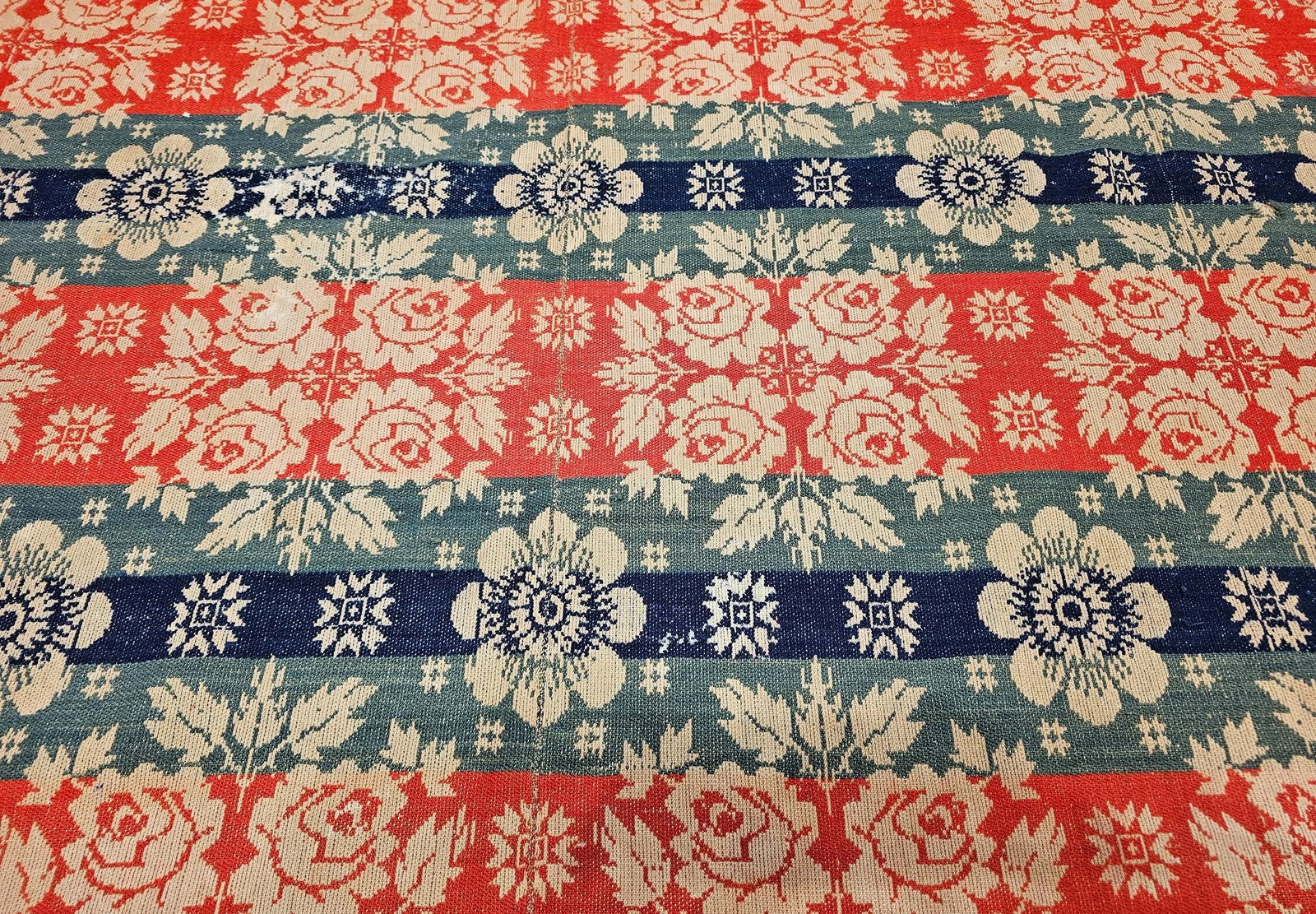 Mid 19th Century American Coverlet - 8