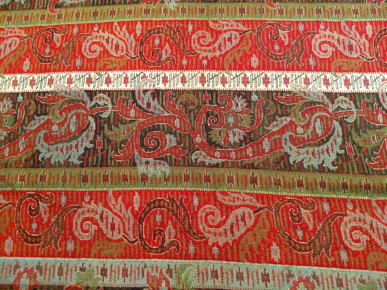 Mid-19th Century Hand-Woven Kashmiri Paisley Shawl, Wool, India - 12