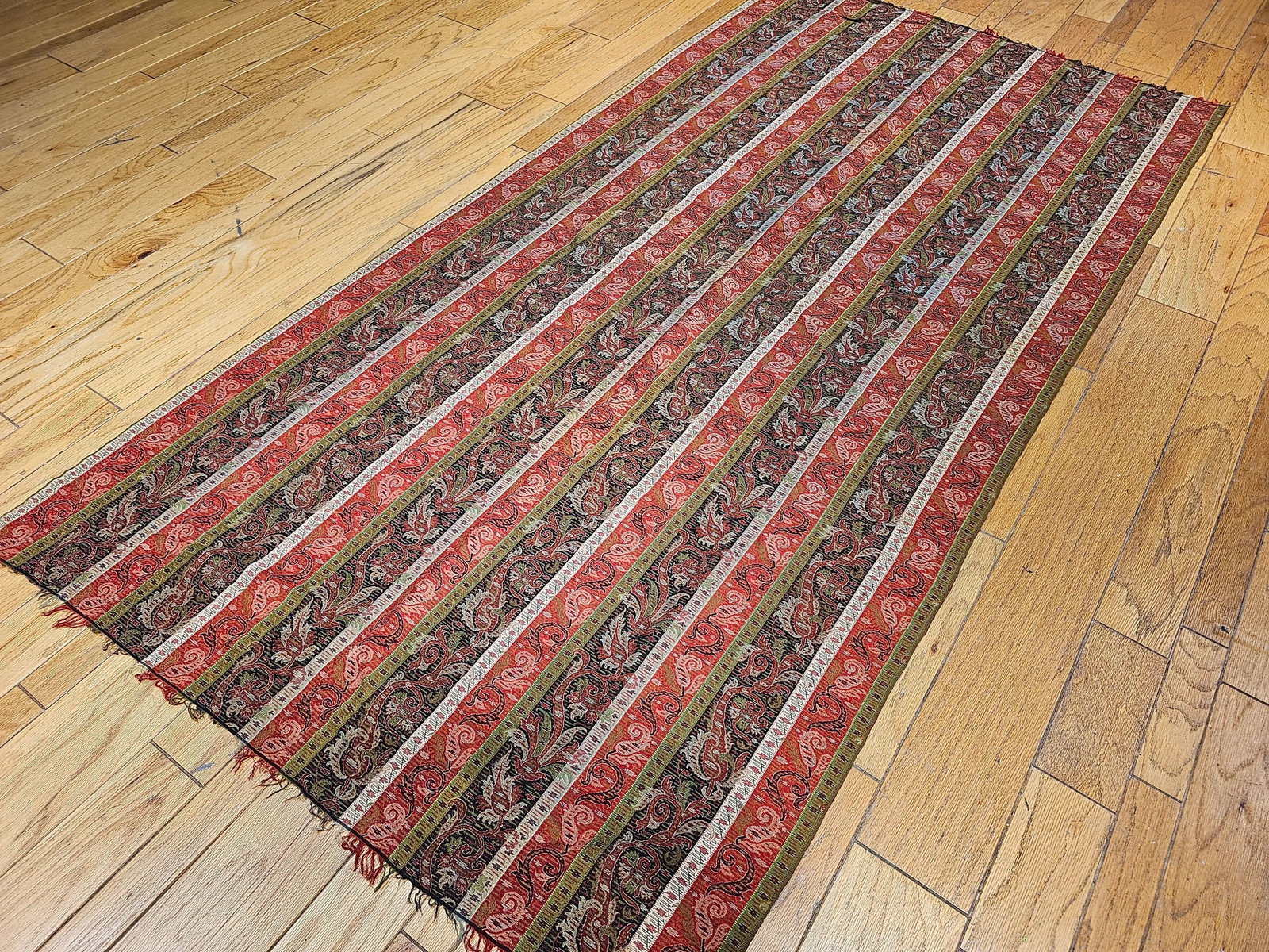 Mid-19th Century Hand-Woven Kashmiri Paisley Shawl, Wool, India - 8