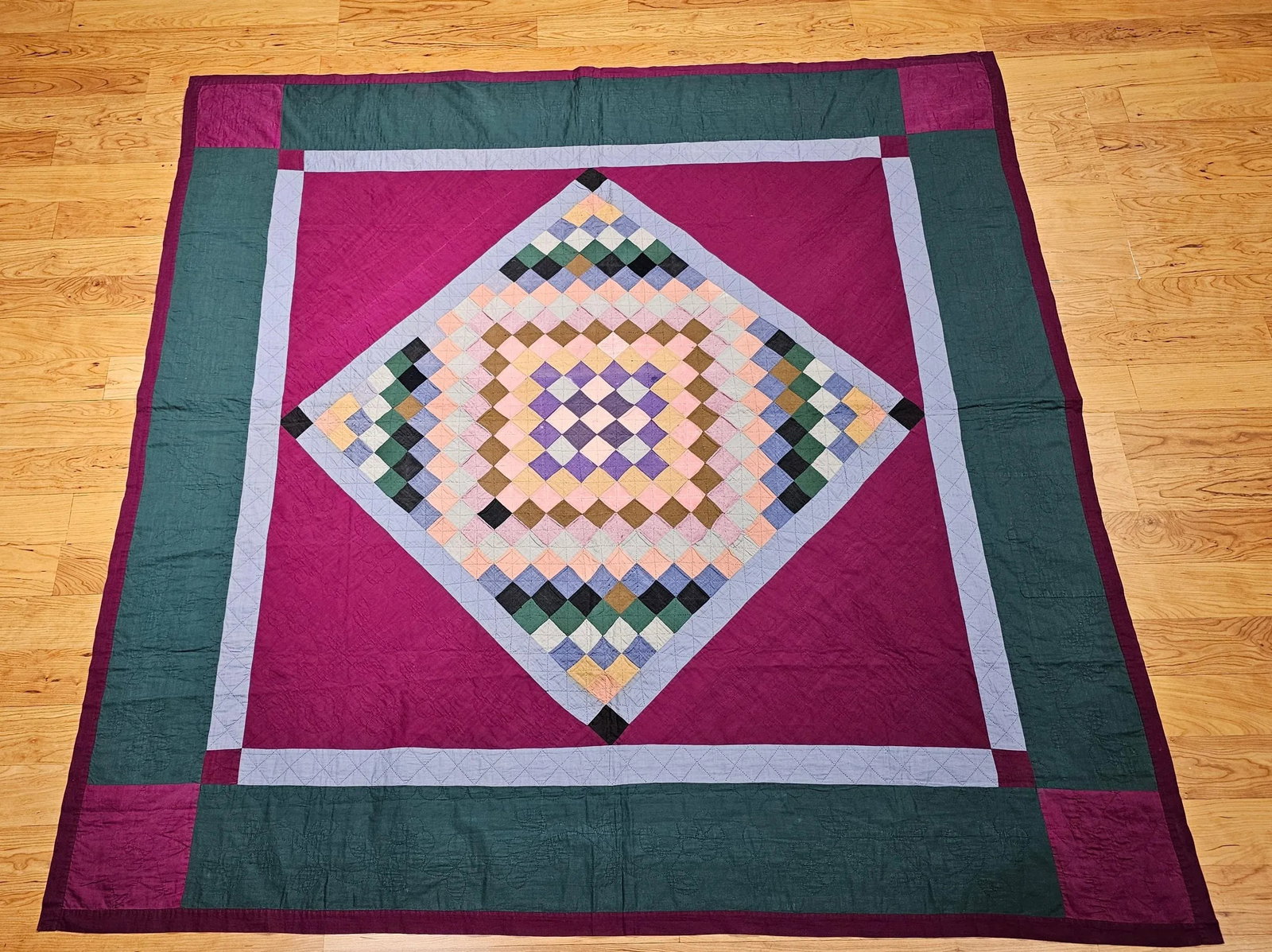 Late 19th Century Amish Quilt - 2