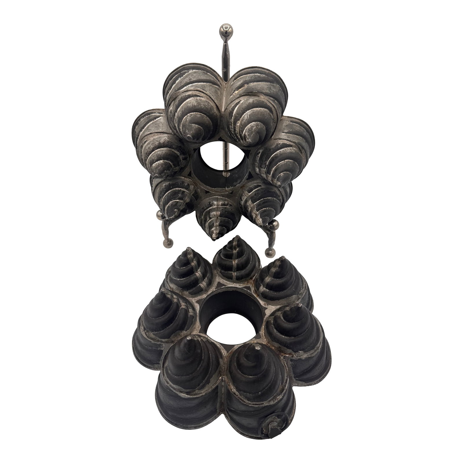 Pair of Vintage Tin Swirl Shaped Food Molds: Pair of Vintage Tin Swirl Shaped Food Molds Material: Tin Design: Classic swirl shape with ribbed detailing Quantity: Set of two (2) matching molds Style: Vintage / Farmhouse / Rustic Kitchen Finish: