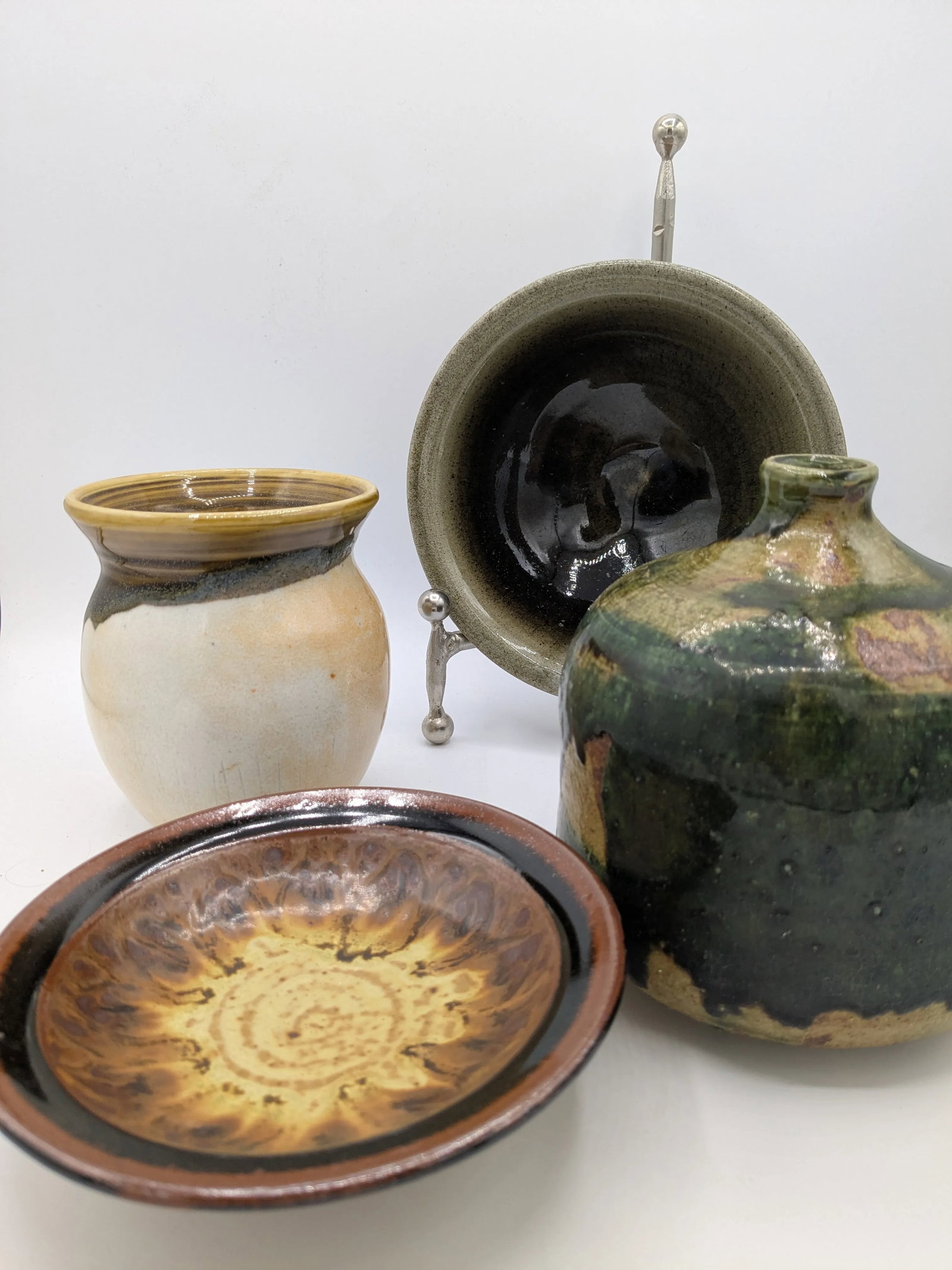 Mid 20th Century Group of 4 Earth Toned Studio Pottery Dishes - 3