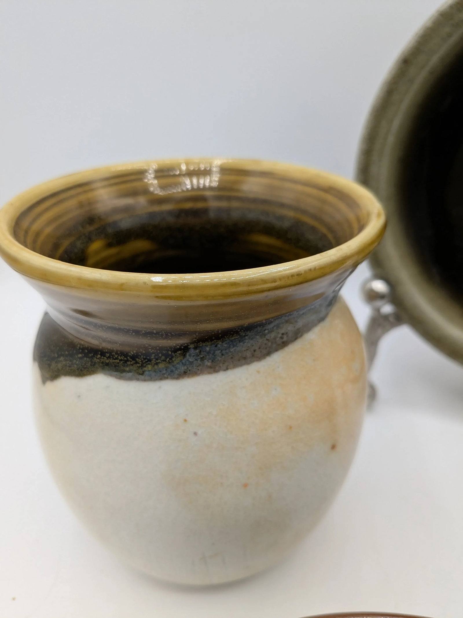 Mid 20th Century Group of 4 Earth Toned Studio Pottery Dishes - 8